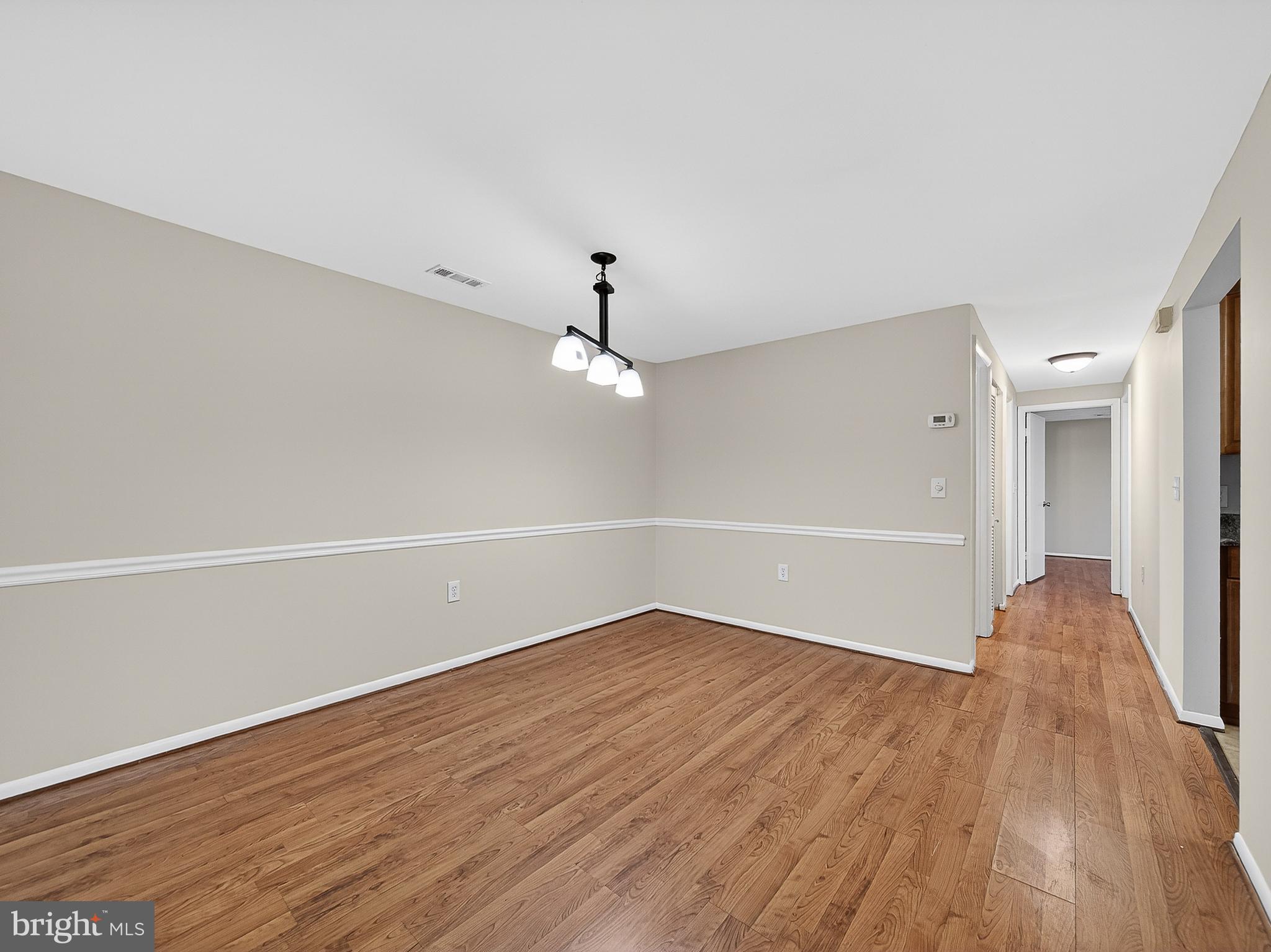 FARMINGDALE - Residential Lease