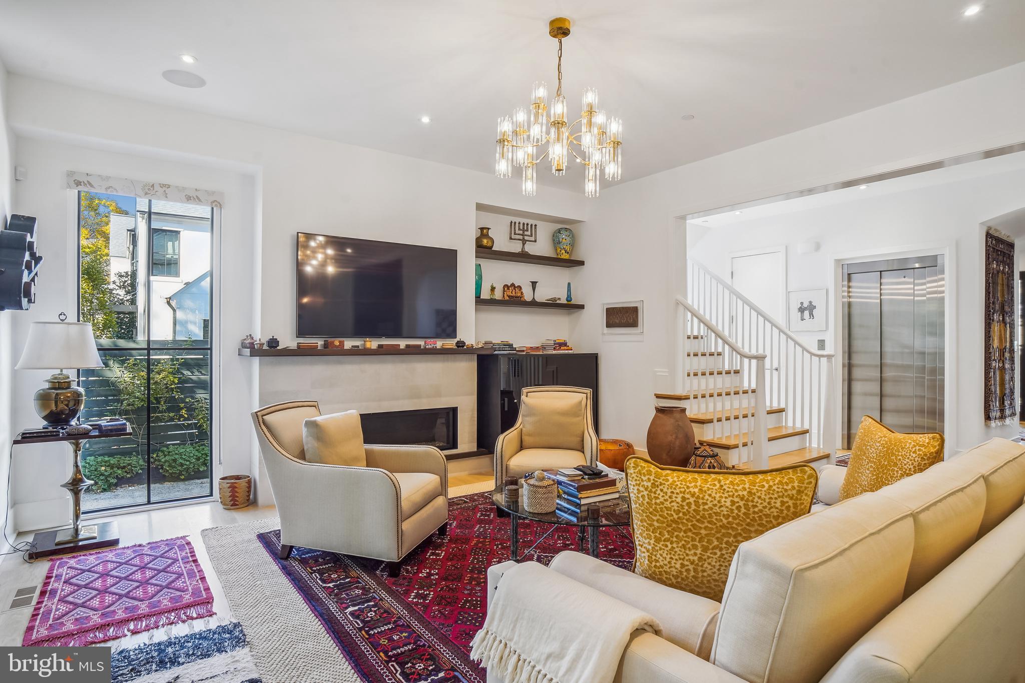 CHEVY CHASE - Residential