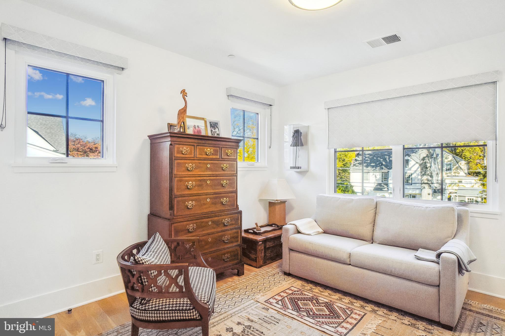 CHEVY CHASE - Residential