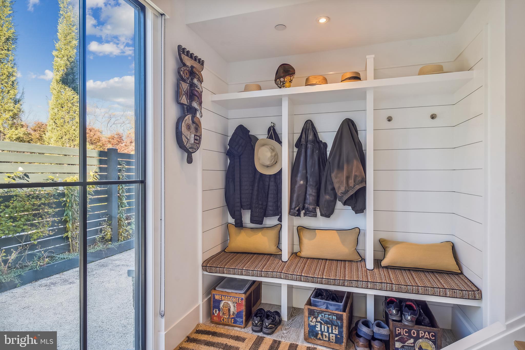 CHEVY CHASE - Residential