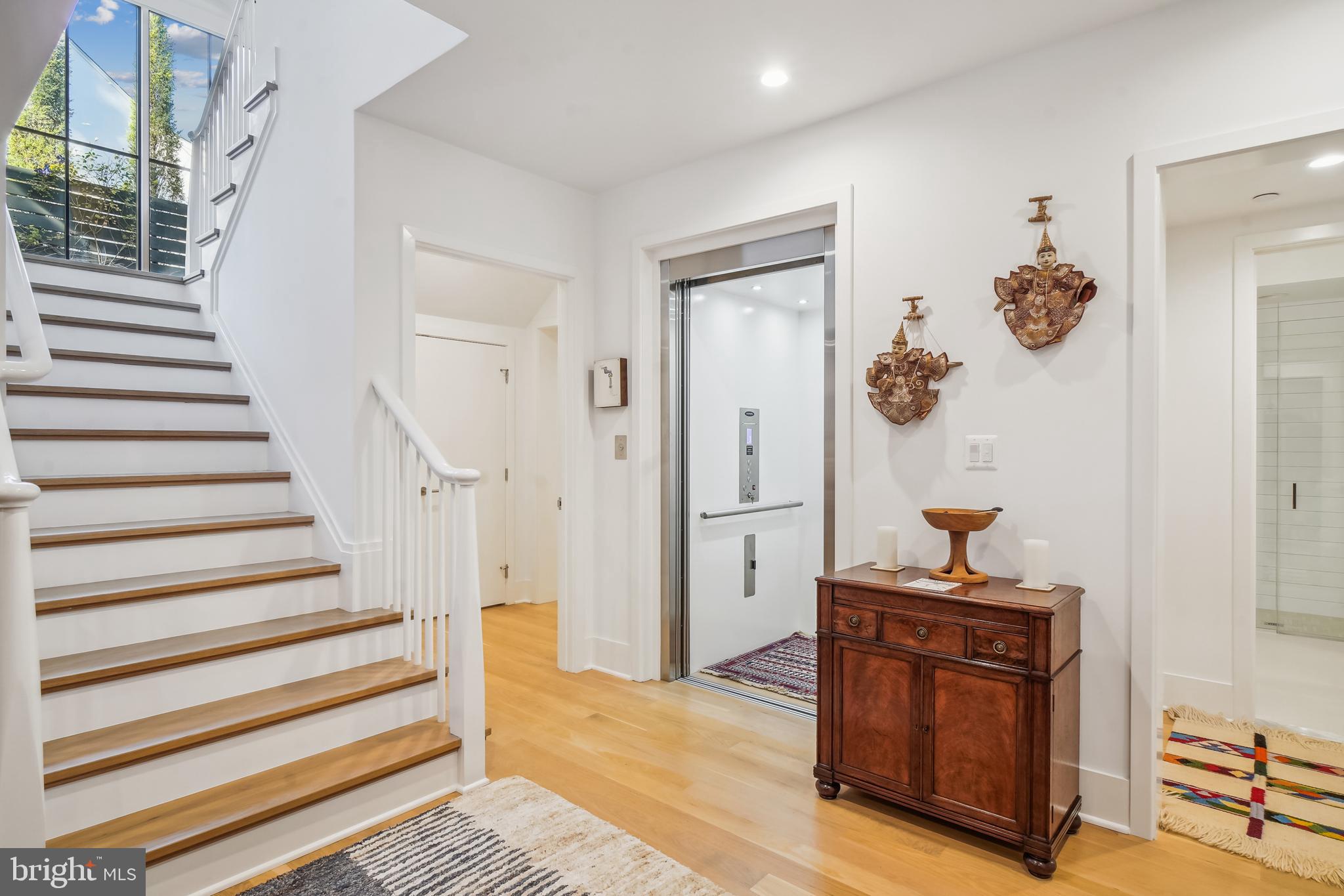 CHEVY CHASE - Residential