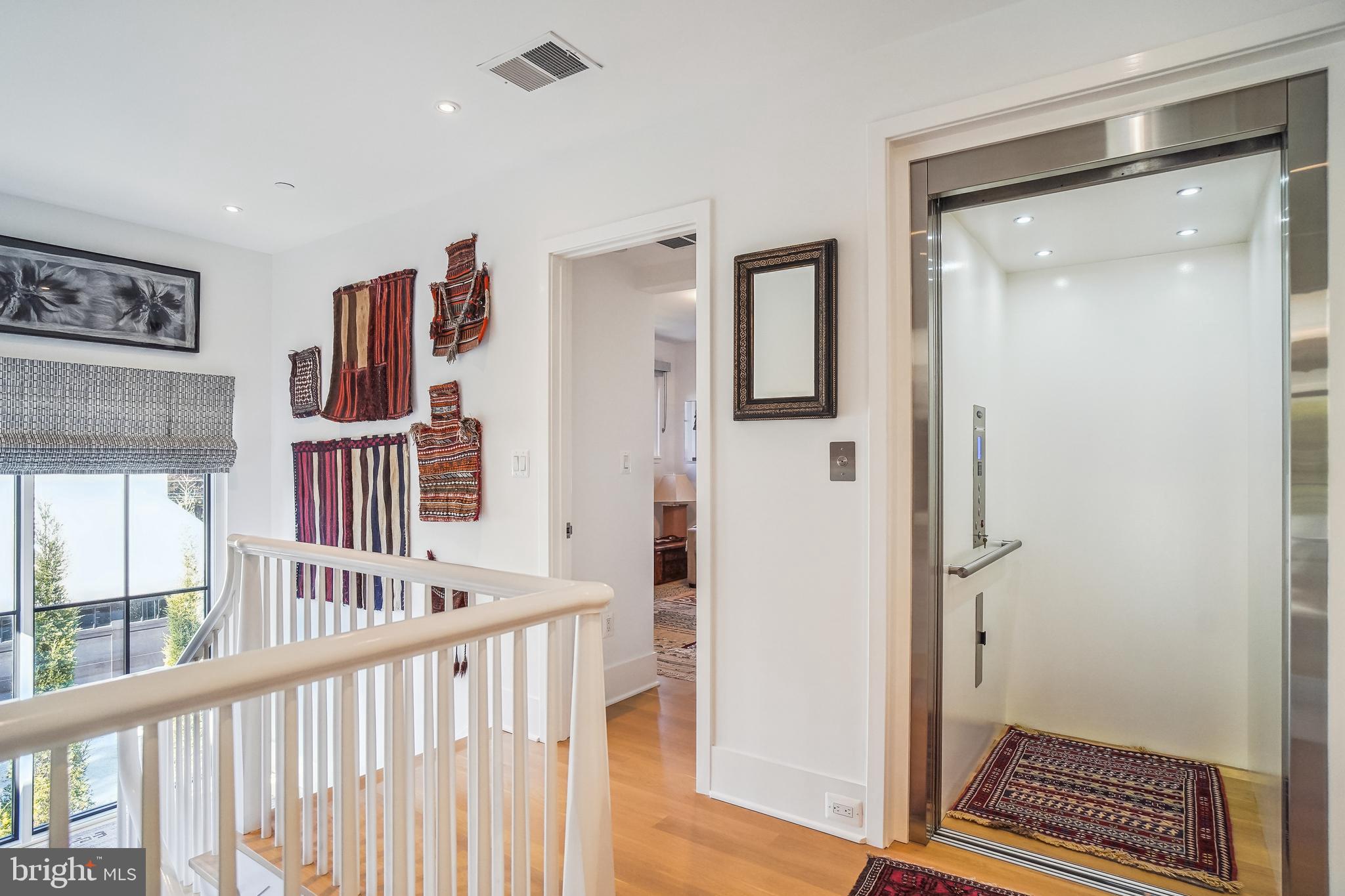 CHEVY CHASE - Residential