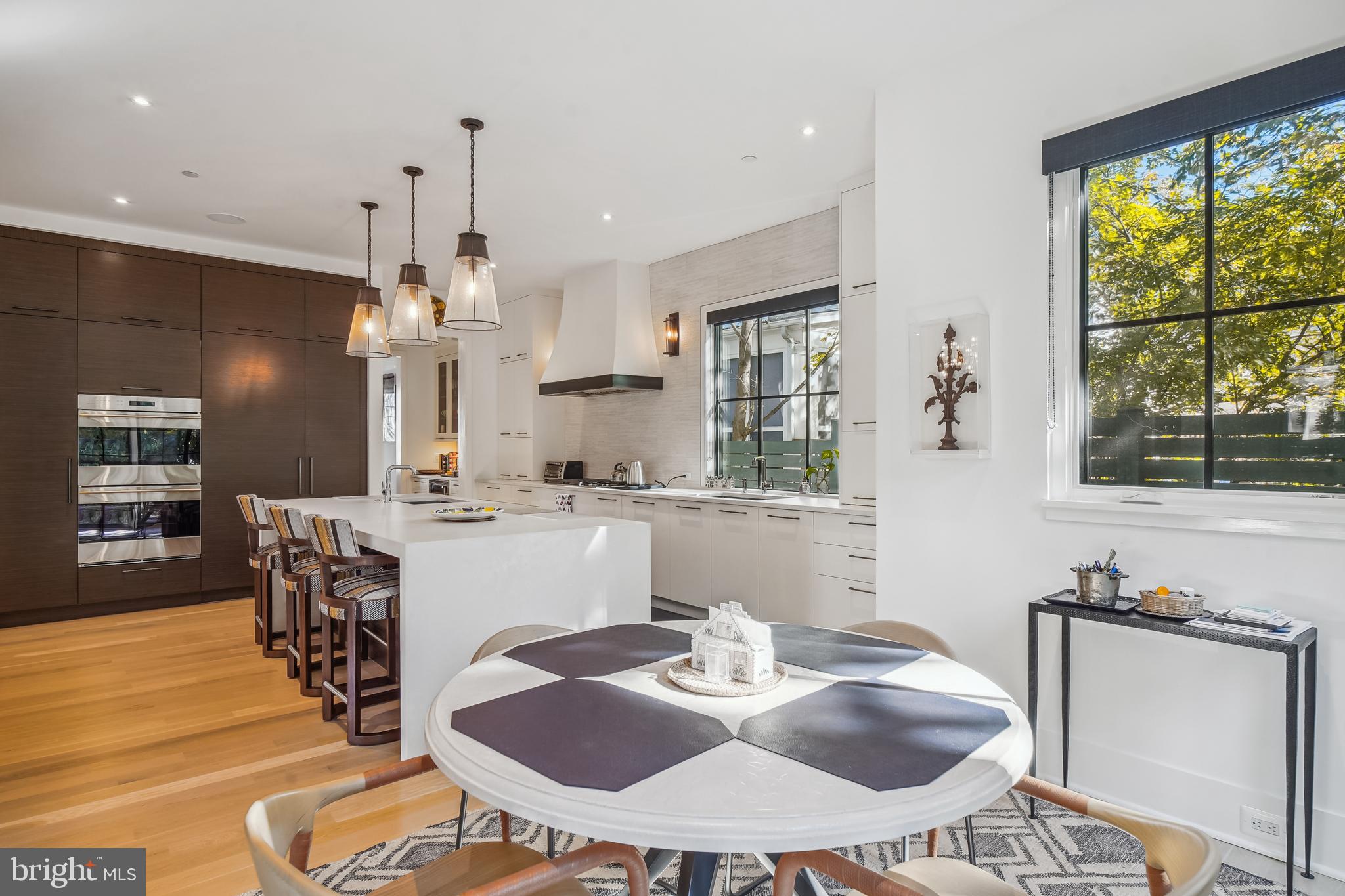 CHEVY CHASE - Residential