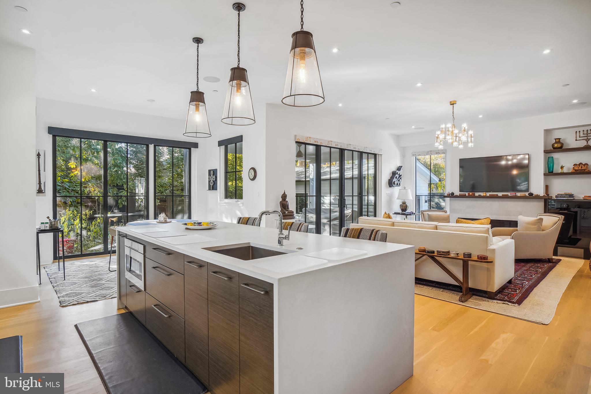 CHEVY CHASE - Residential