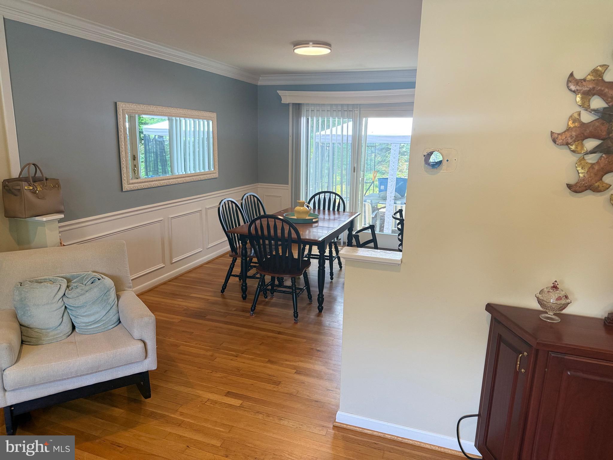 11 GATESPRING COURT