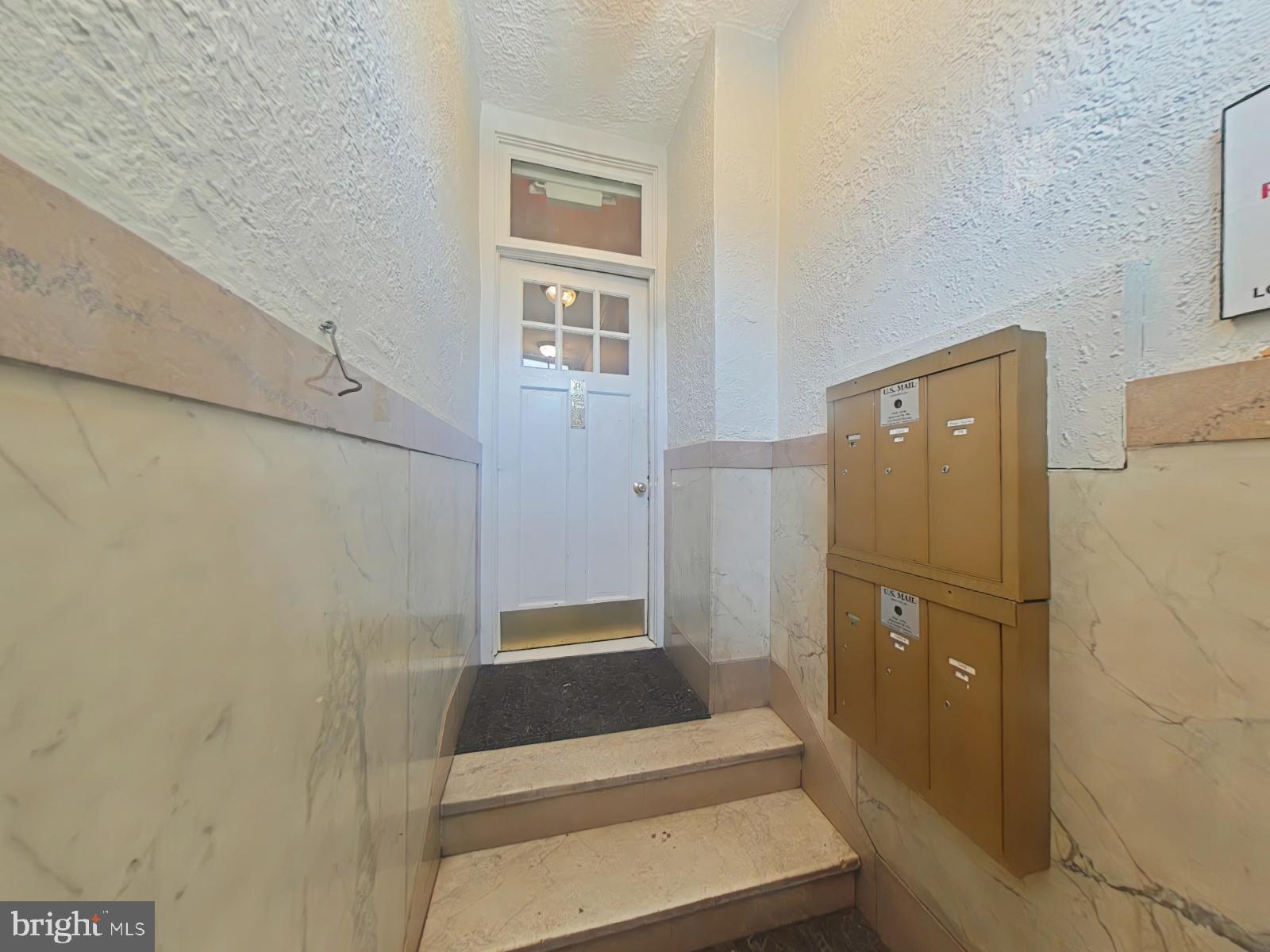 330 S 4TH STREET