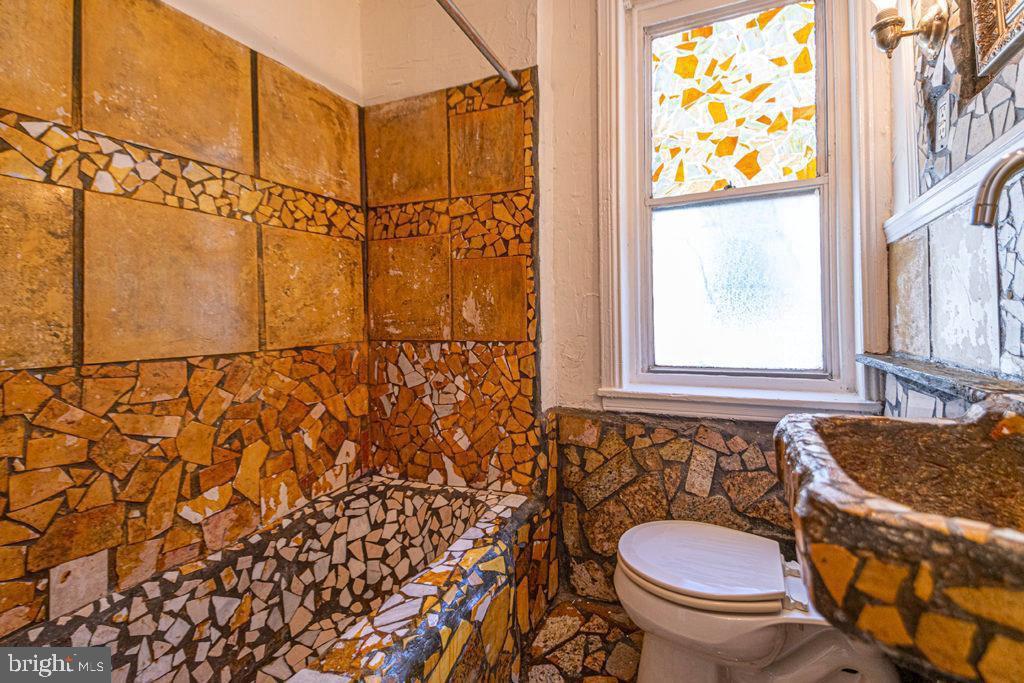 POINT BREEZE - Residential