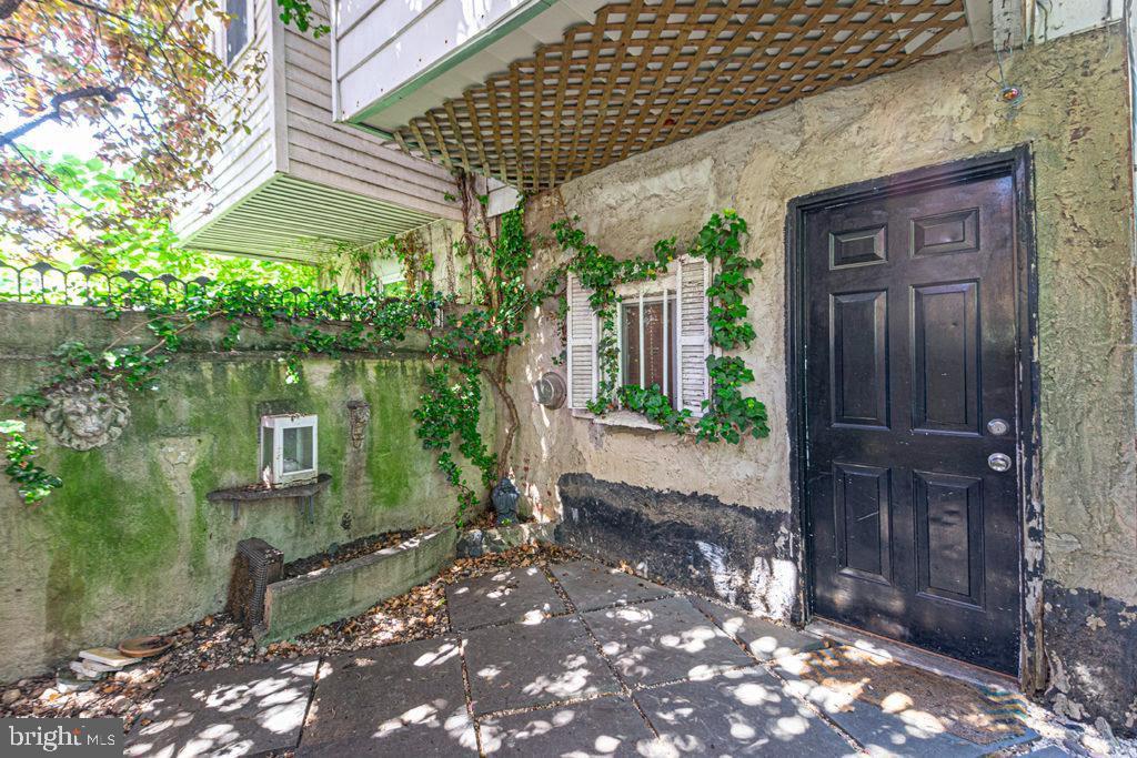 POINT BREEZE - Residential