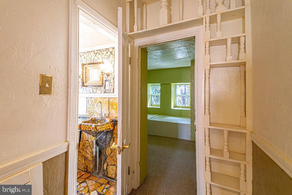 POINT BREEZE - Residential