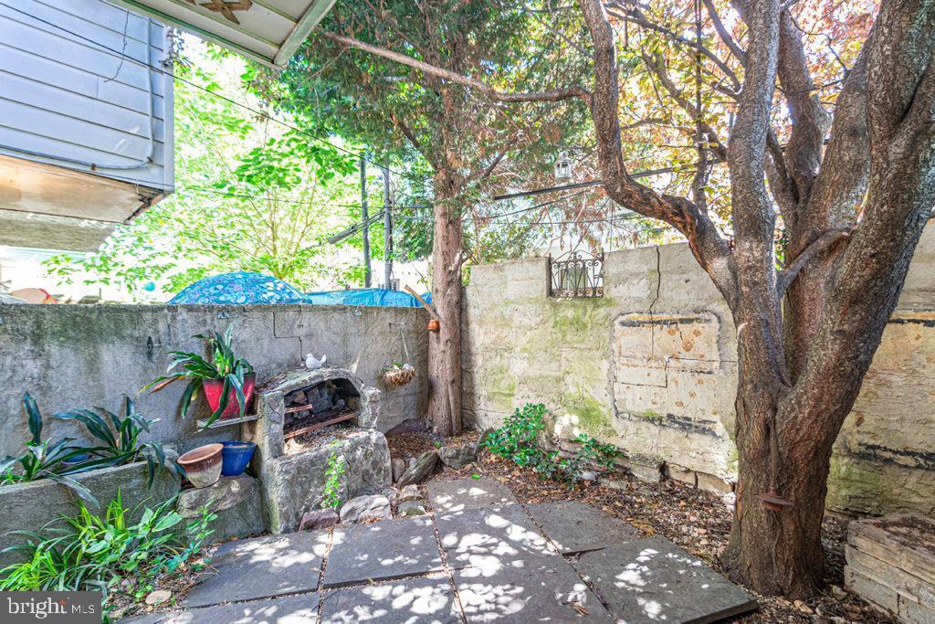 POINT BREEZE - Residential