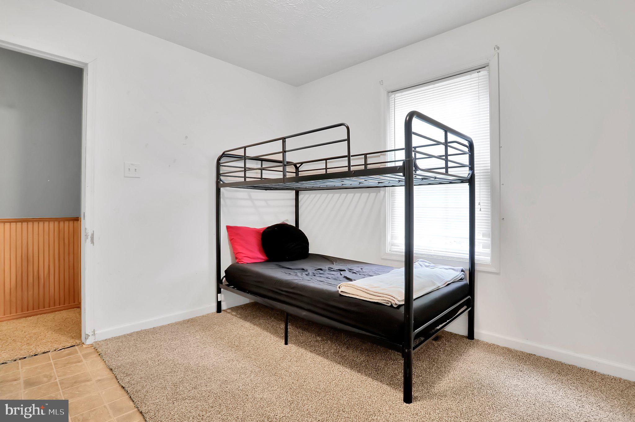 MINE MOUNTAIN - Residential