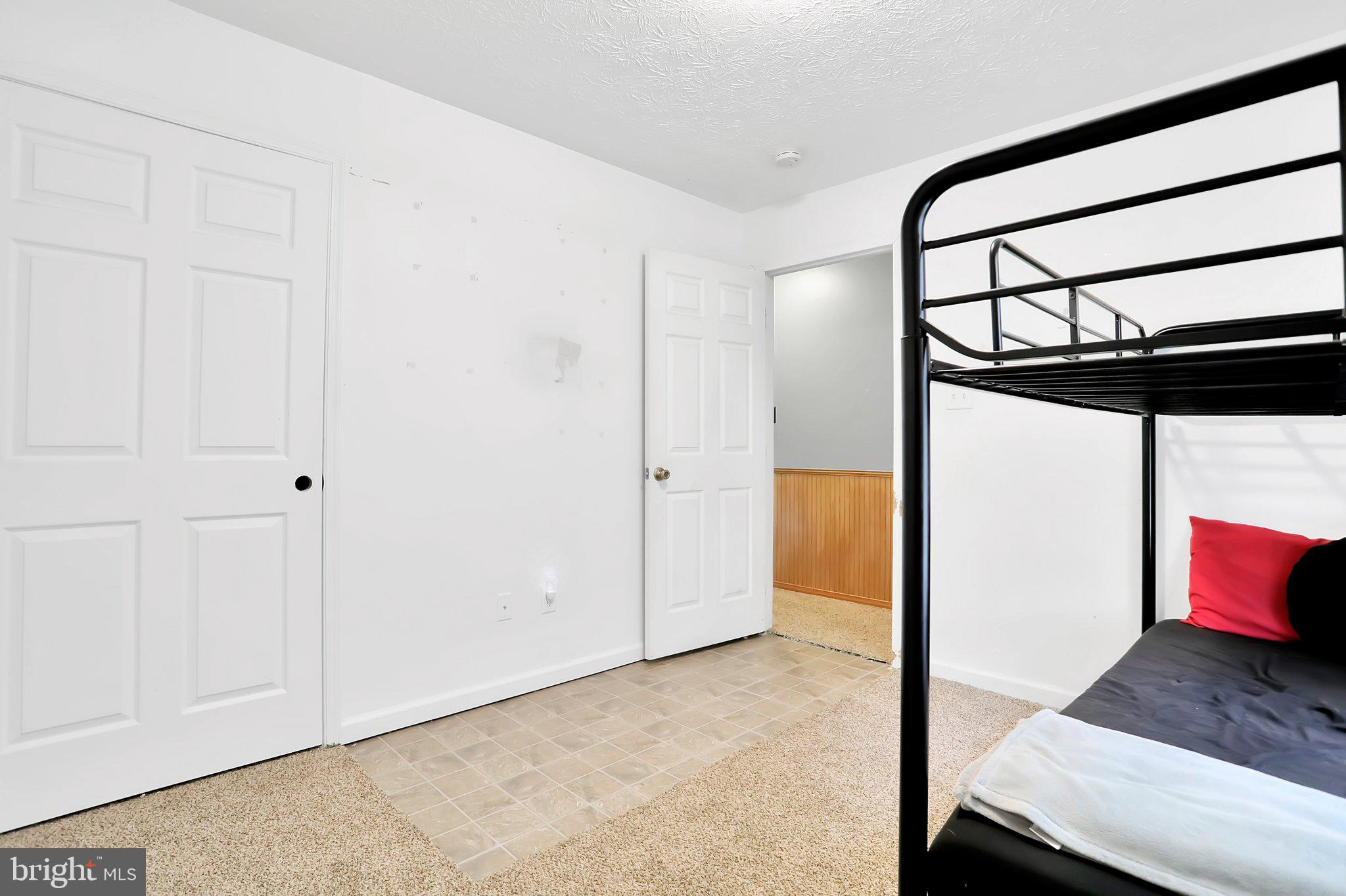 MINE MOUNTAIN - Residential