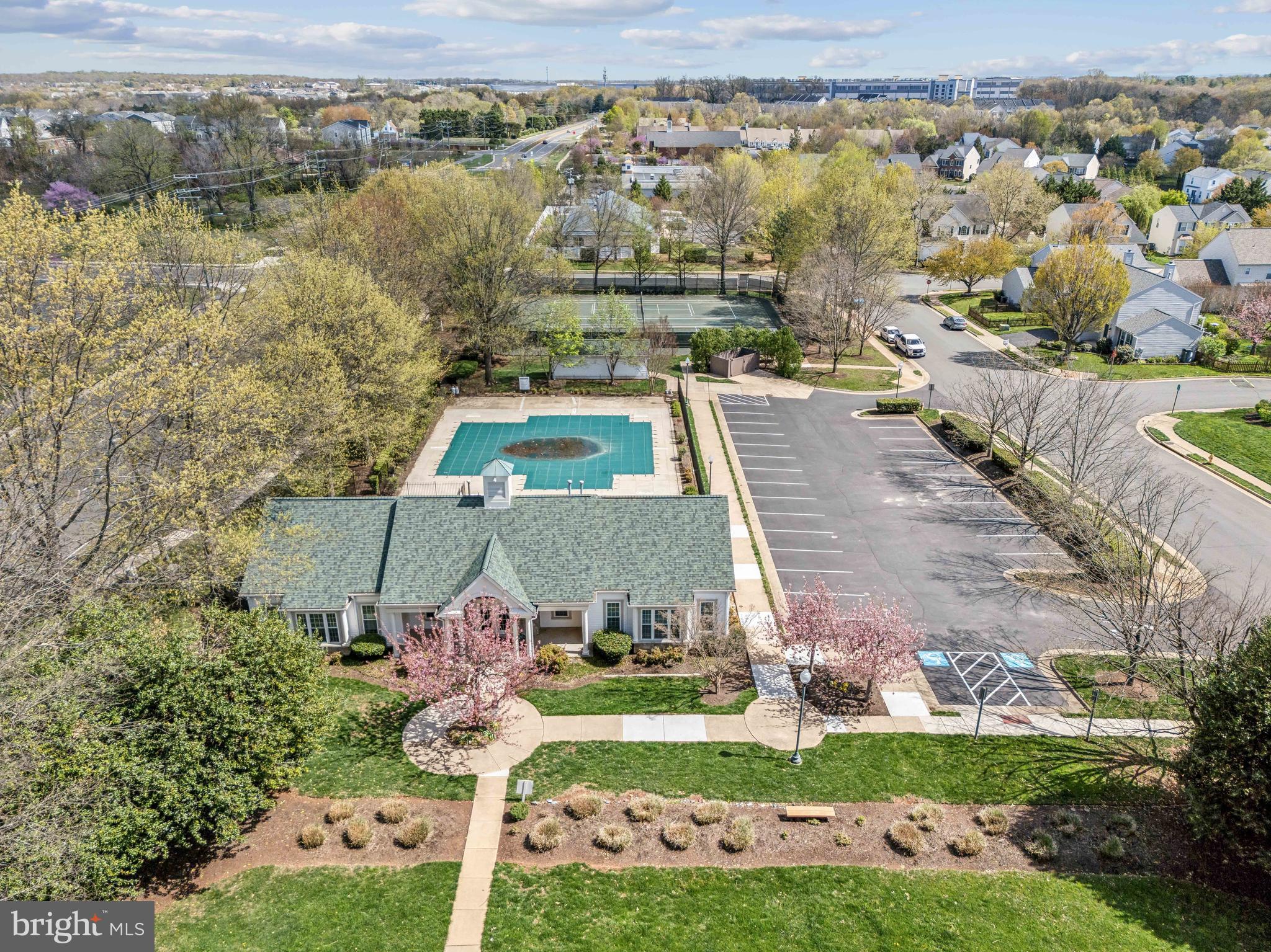 GREENHILL CROSSING - Residential