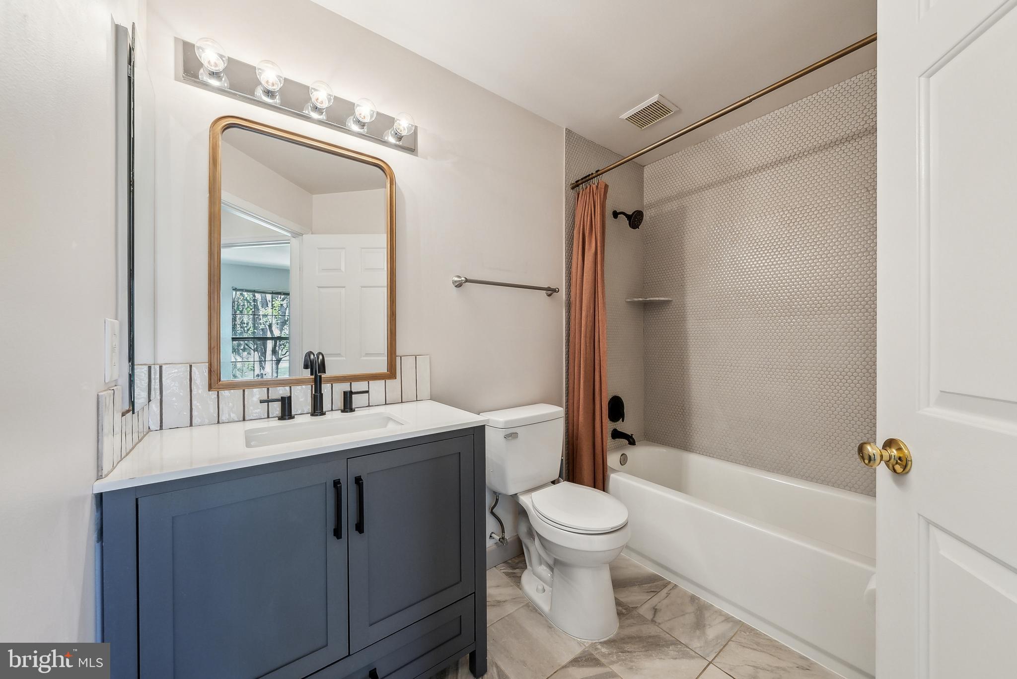 GREENHILL CROSSING - Residential