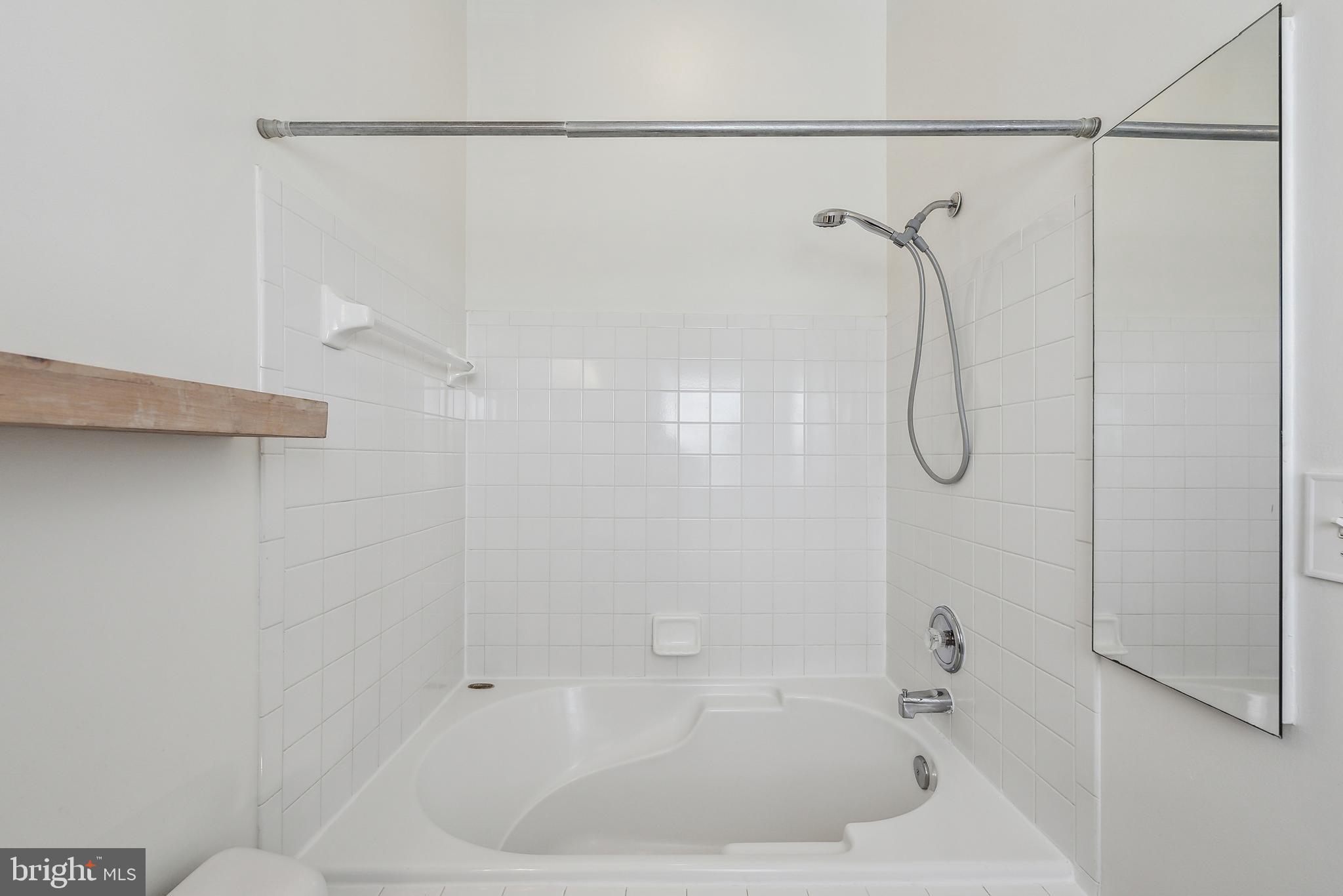 GREENHILL CROSSING - Residential