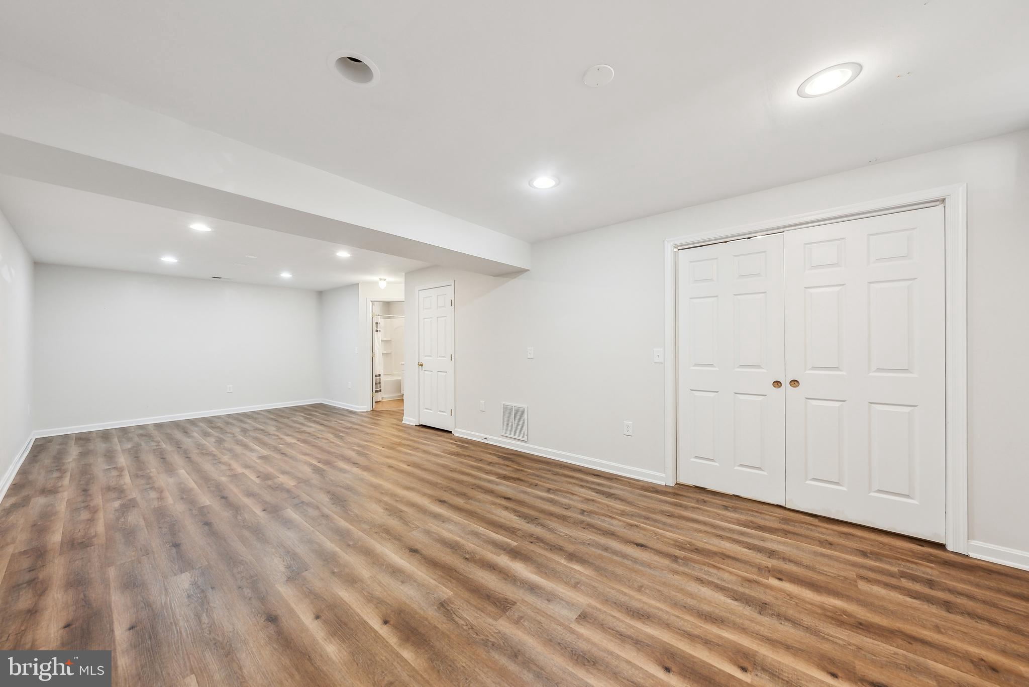 GREENHILL CROSSING - Residential