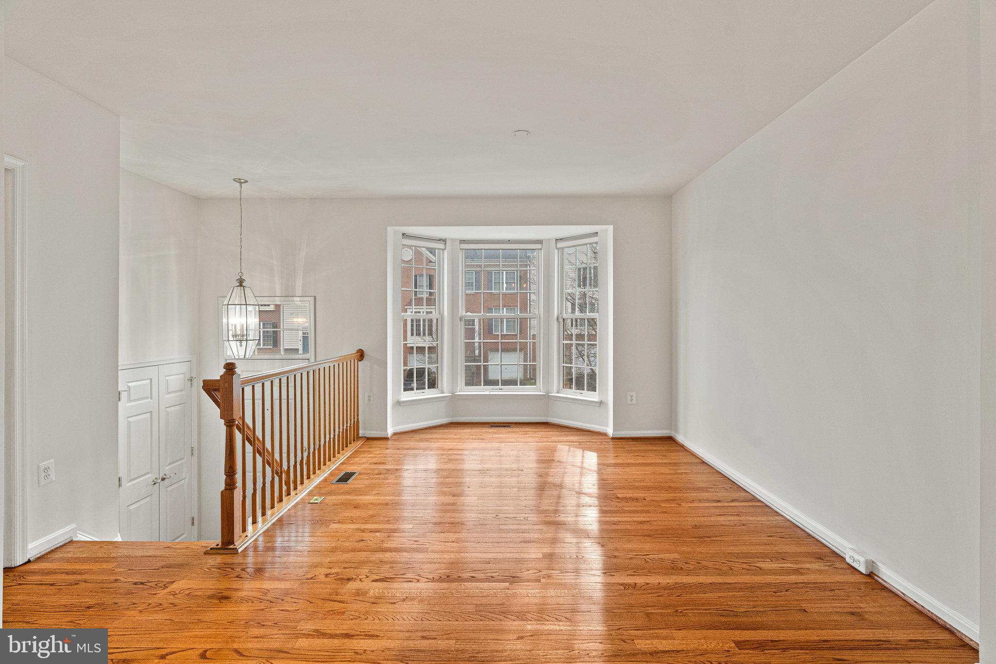 TOWNES AT COMPTON FARM - Residential