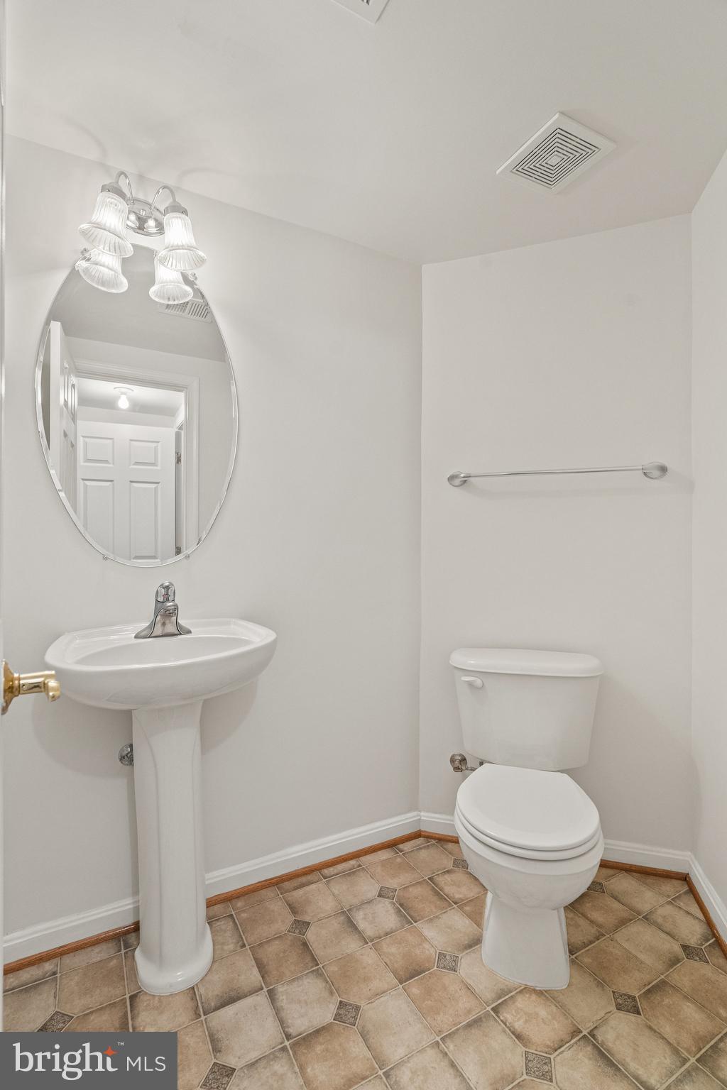 TOWNES AT COMPTON FARM - Residential