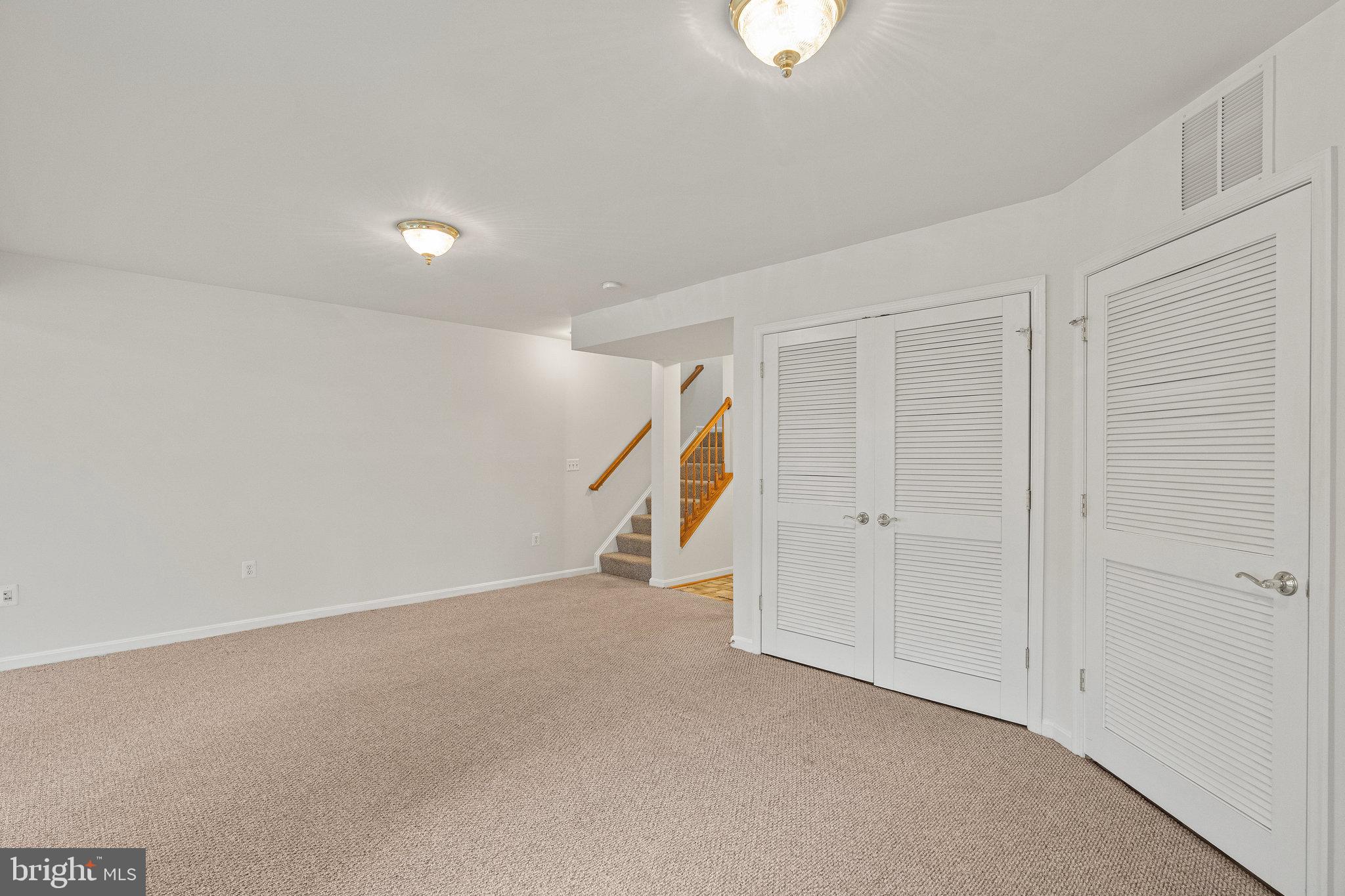 TOWNES AT COMPTON FARM - Residential