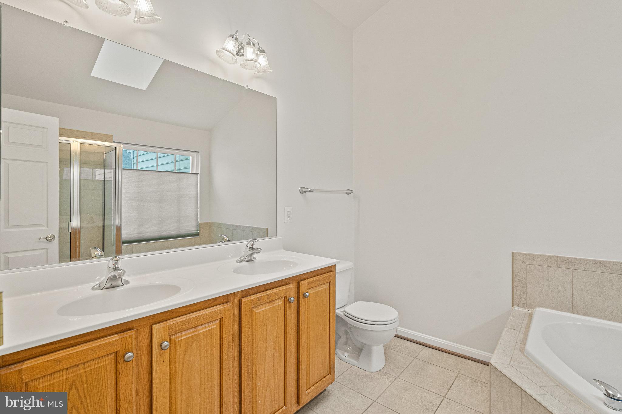 TOWNES AT COMPTON FARM - Residential