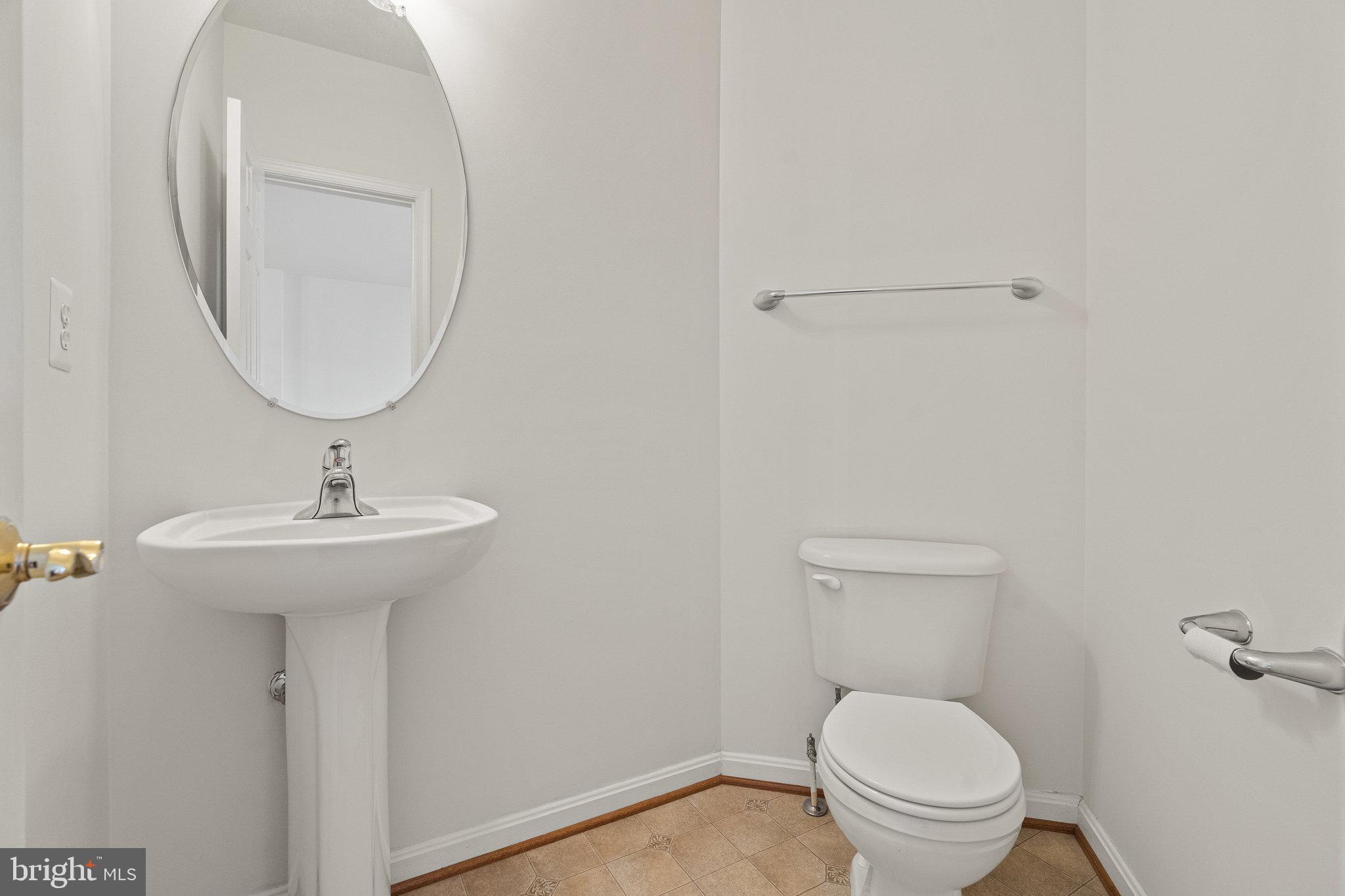 TOWNES AT COMPTON FARM - Residential