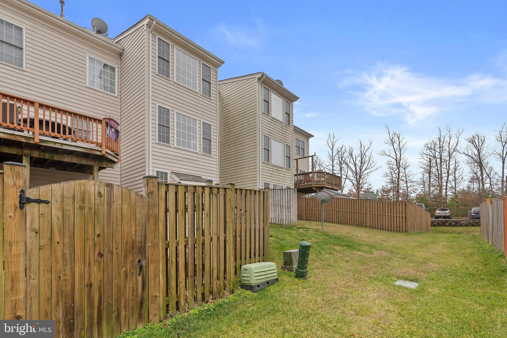 TOWNES AT COMPTON FARM - Residential