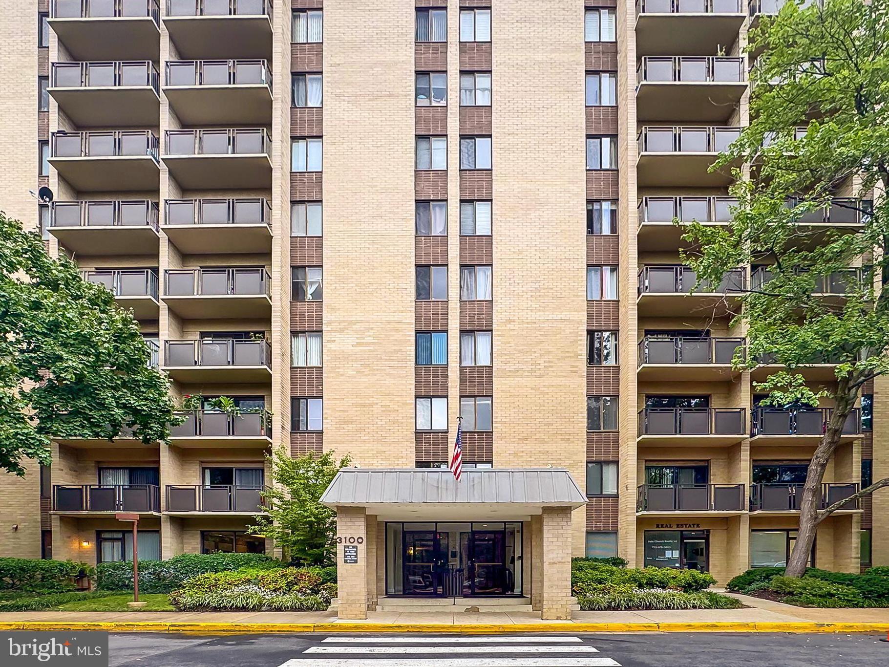 WOODLAKE TOWERS - Residential