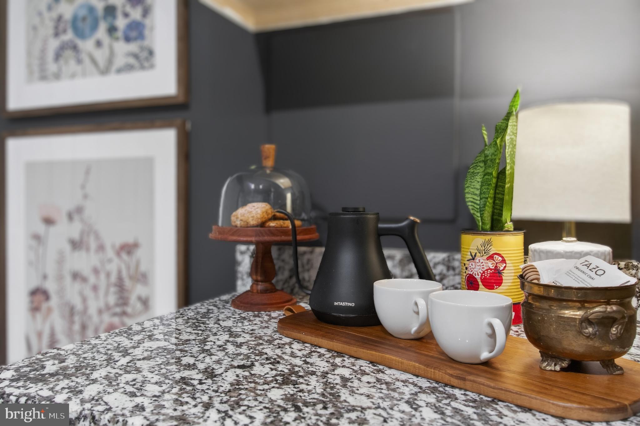 WOODLAKE TOWERS - Residential