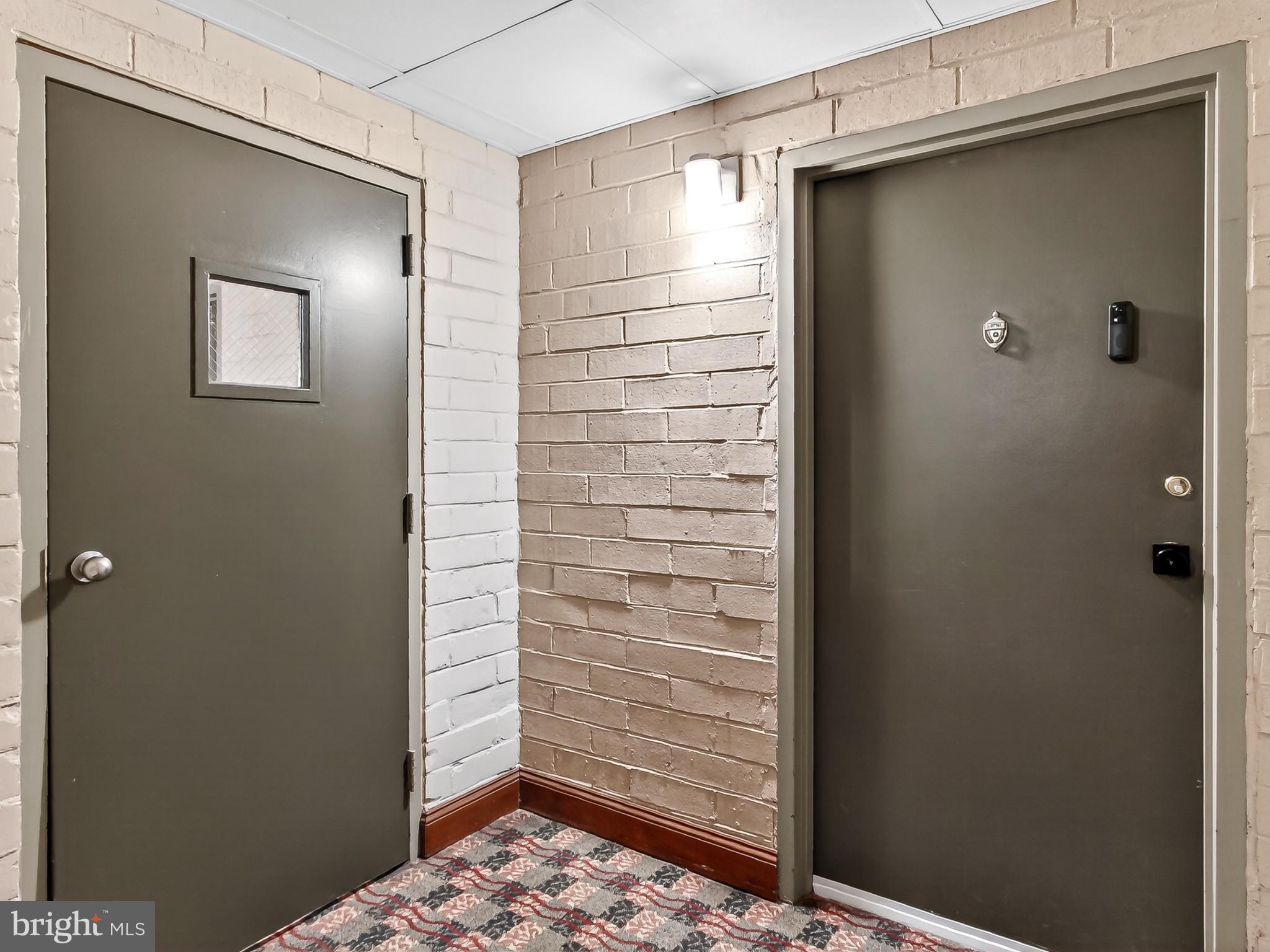 WOODLAKE TOWERS - Residential