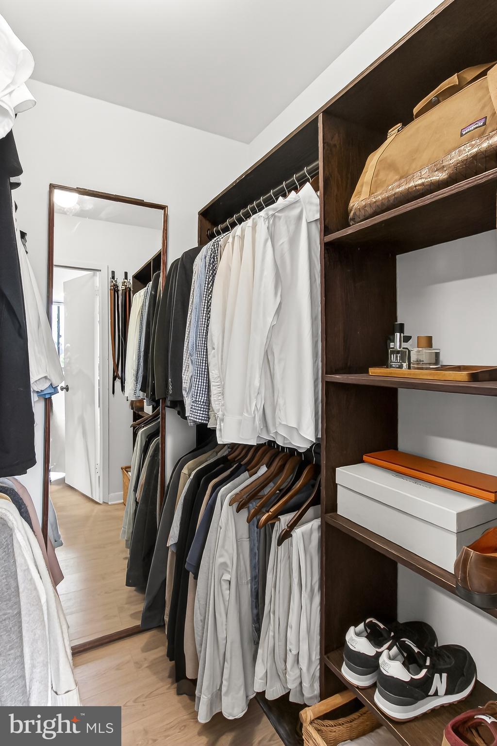 WOODLAKE TOWERS - Residential