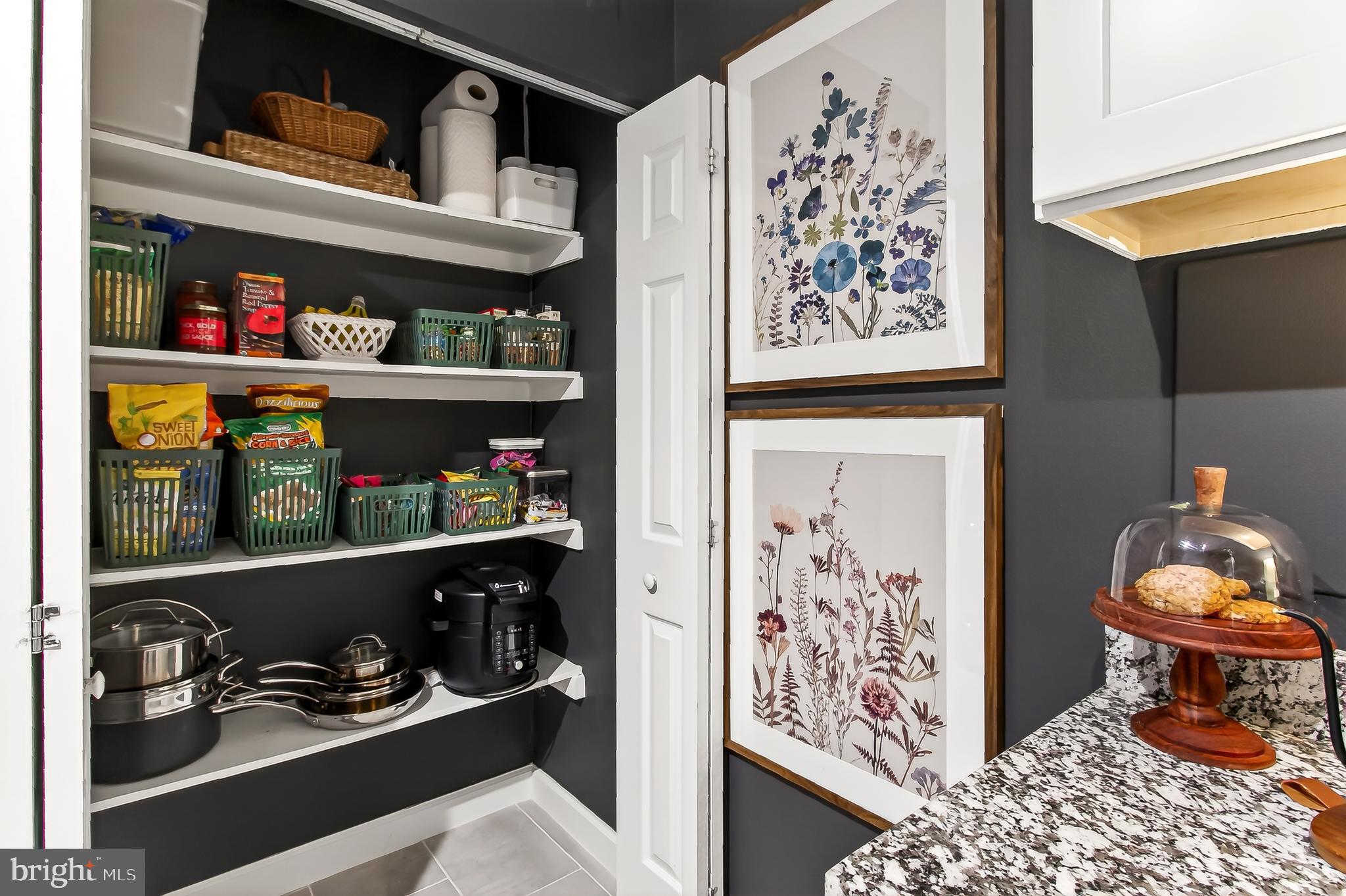 WOODLAKE TOWERS - Residential