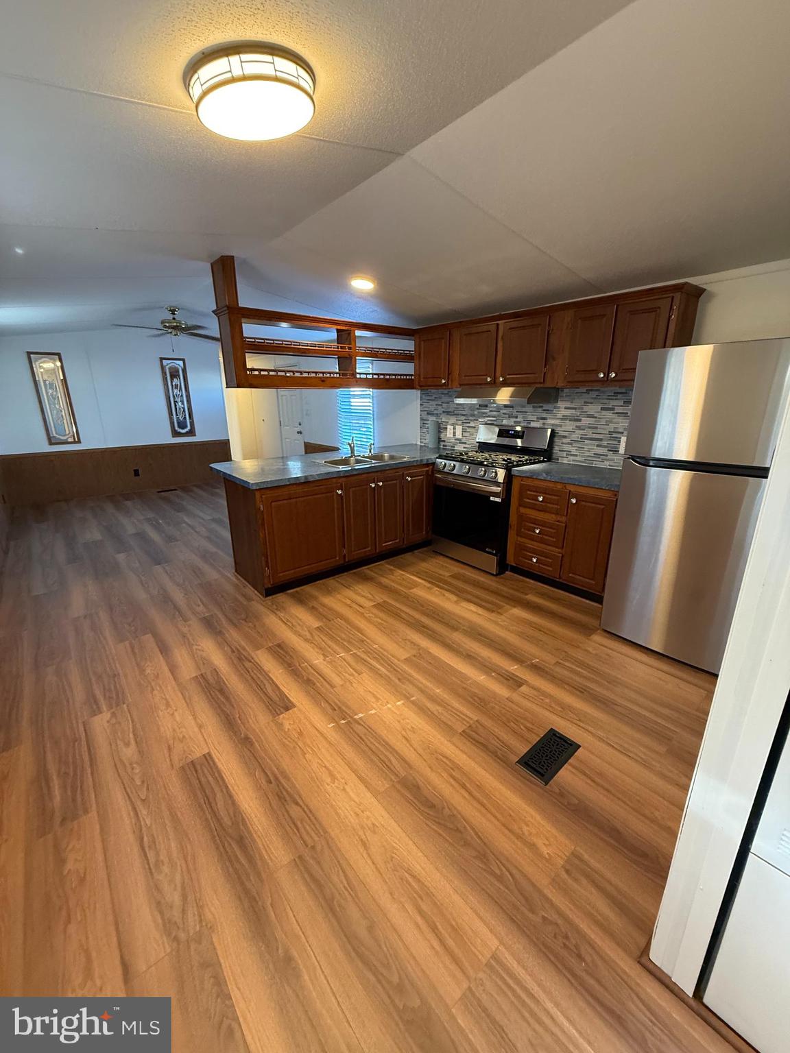 WESTSIDE MHP - Residential