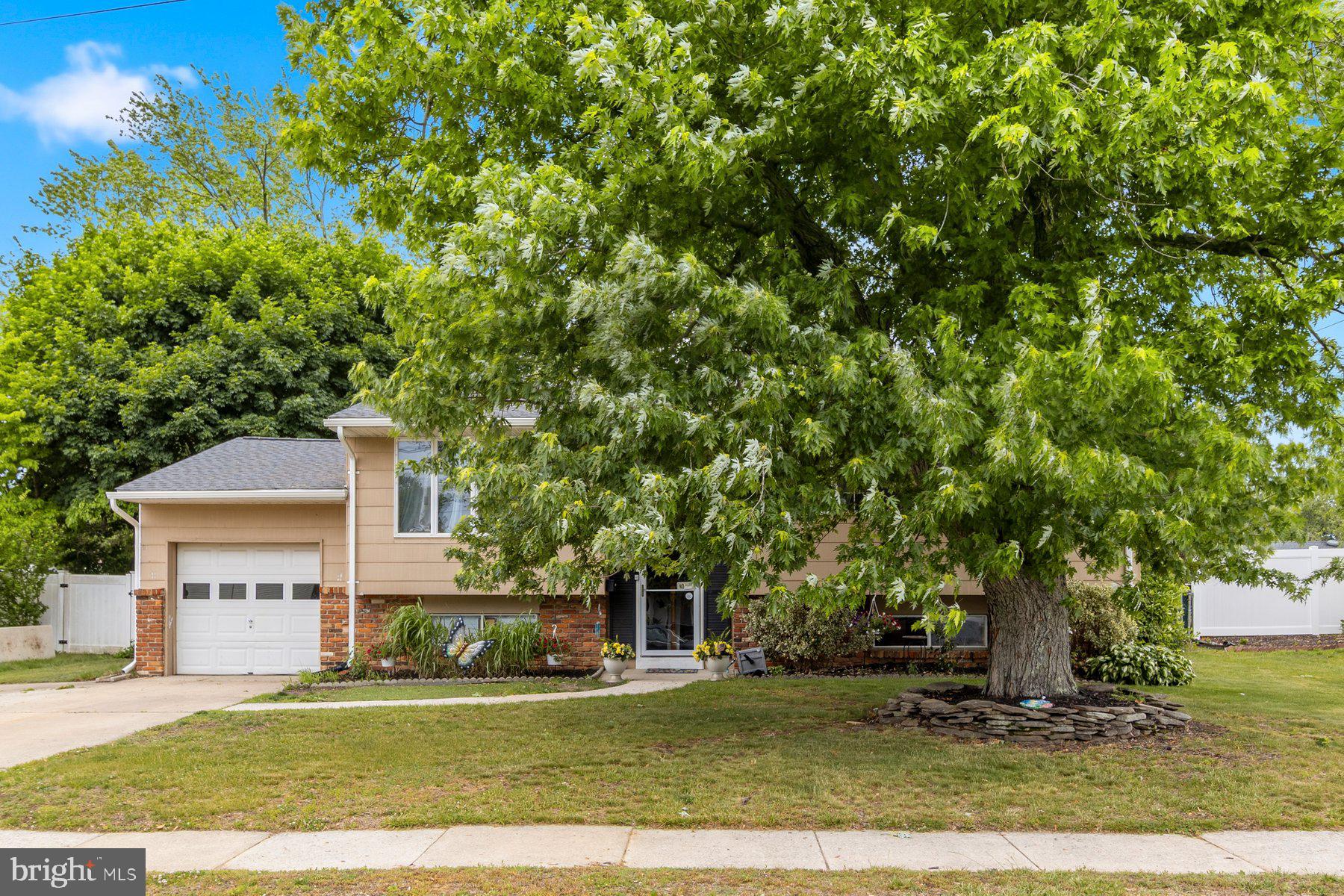 113 HOWARD DRIVE