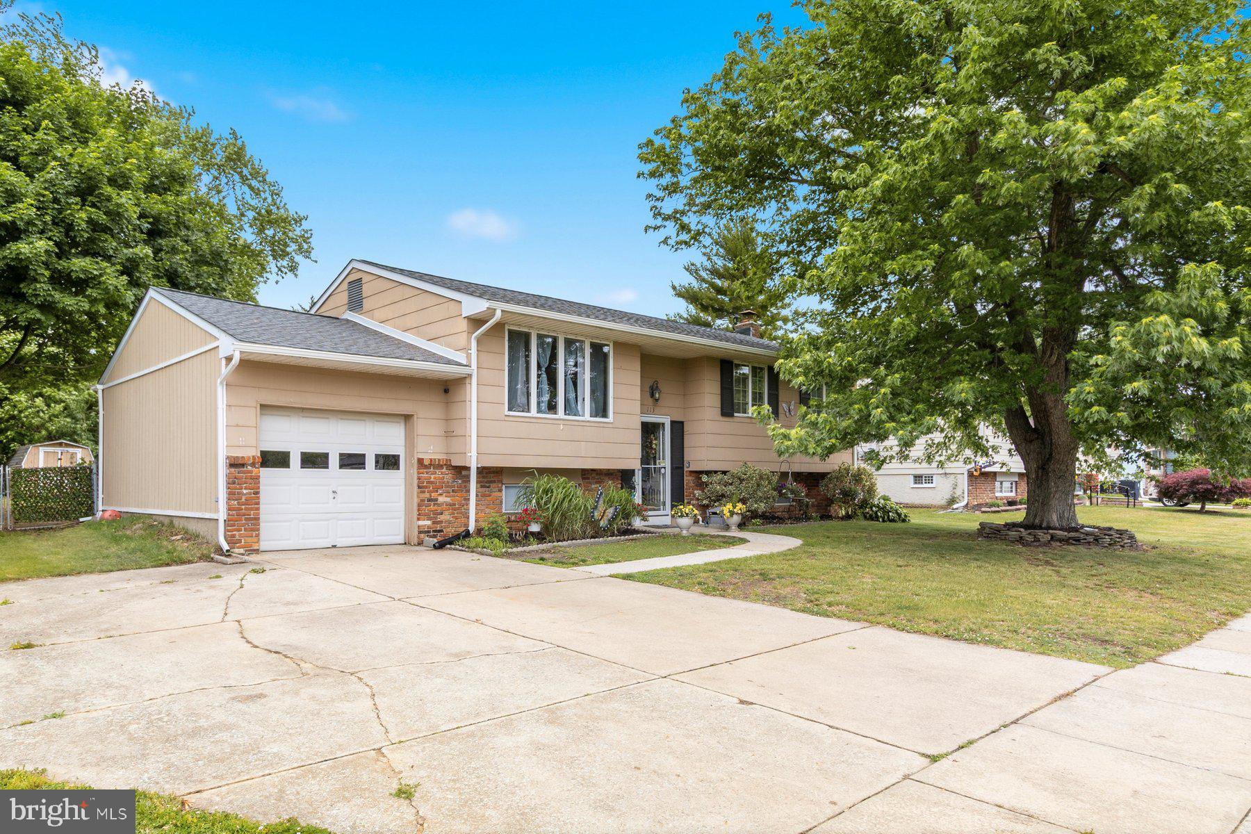 Photo 1 of 29 — 113 HOWARD DRIVE, WILLIAMSTOWN, NJ 08094