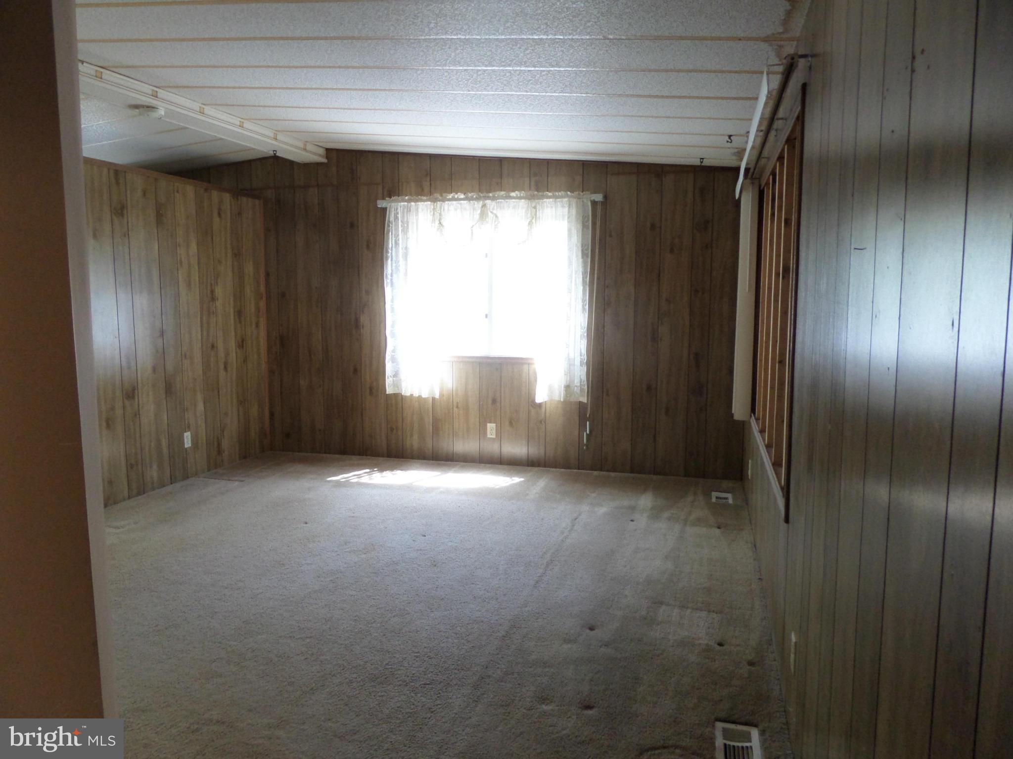 LOCUST HILL - Residential