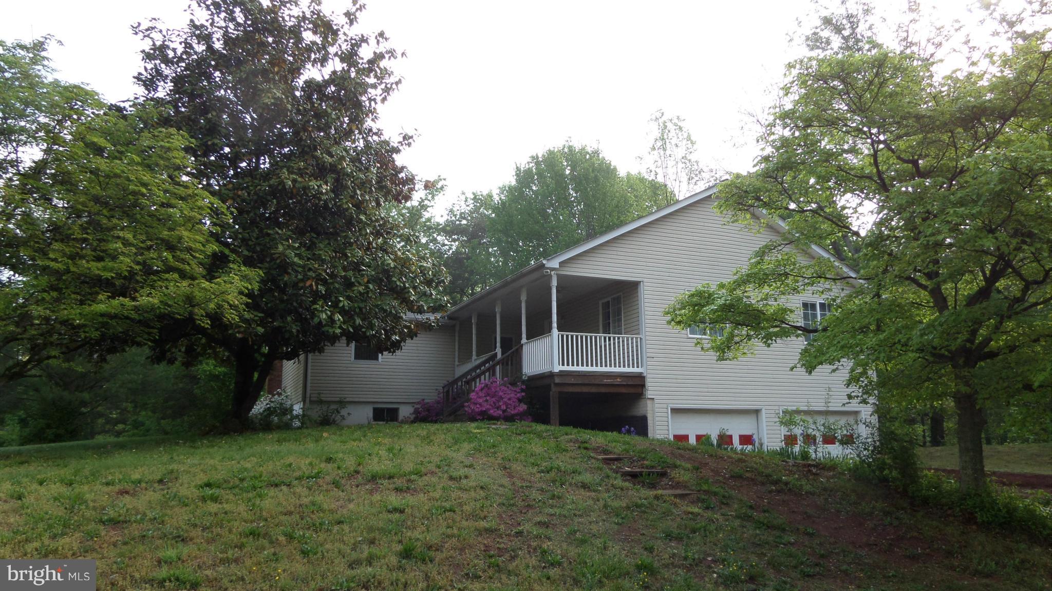 LOCUST HILL - Residential