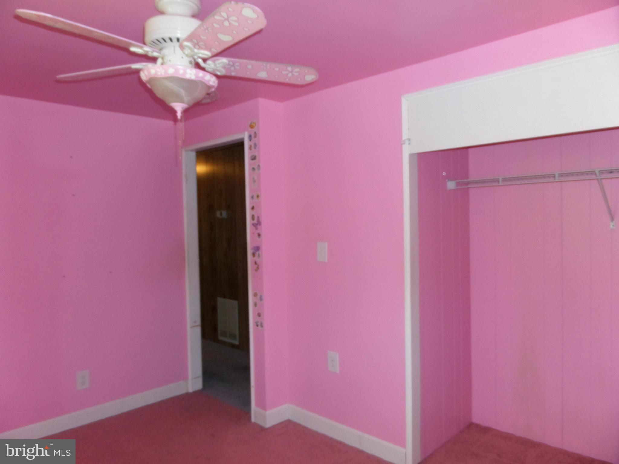 LOCUST HILL - Residential