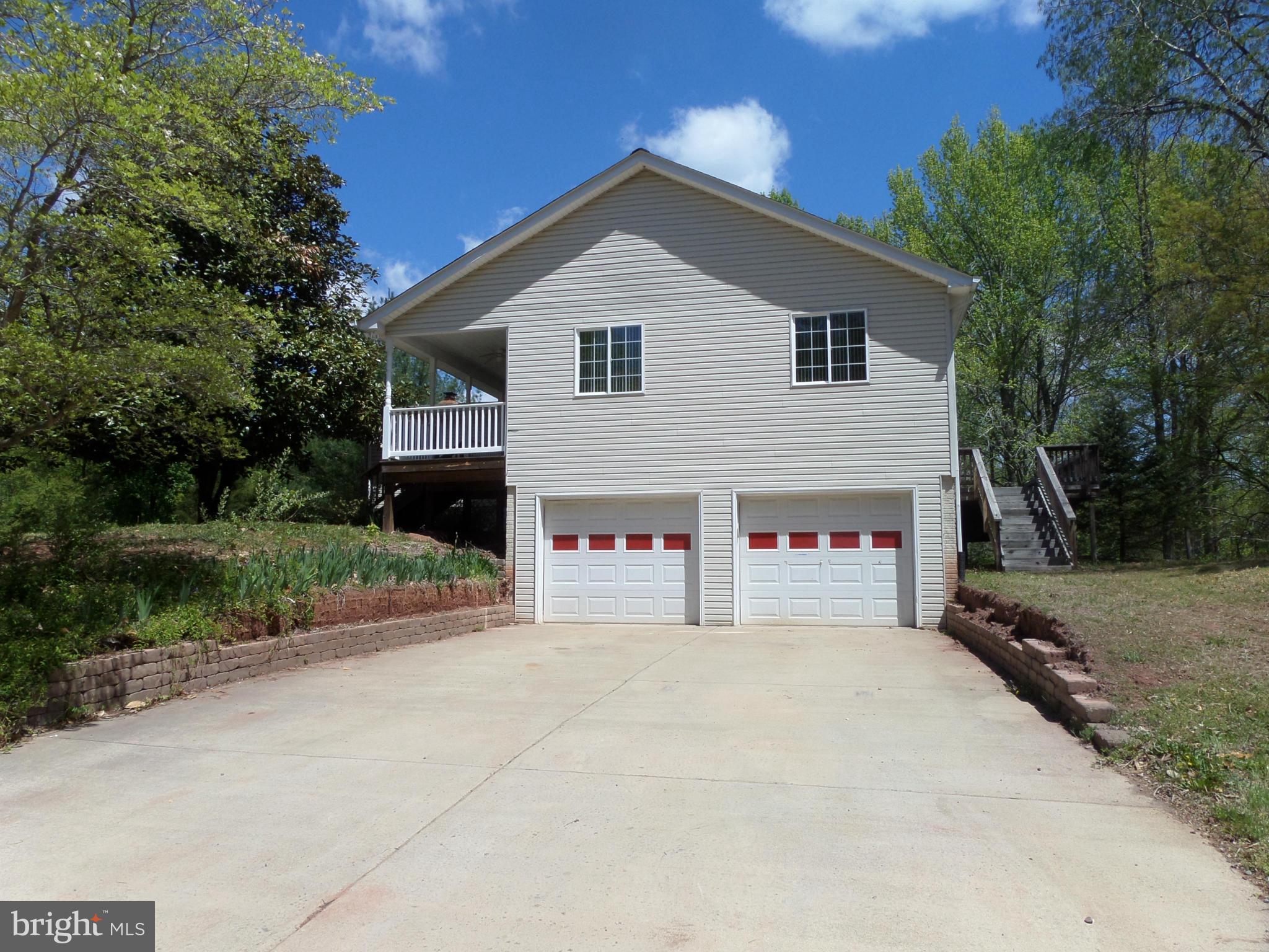 LOCUST HILL - Residential