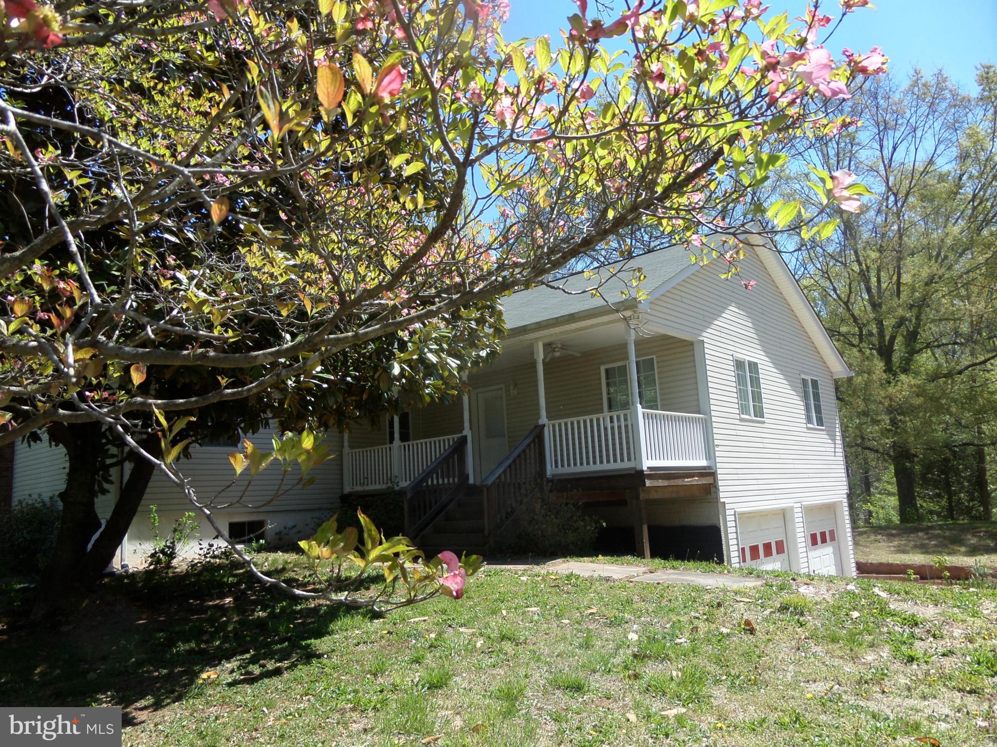 LOCUST HILL - Residential