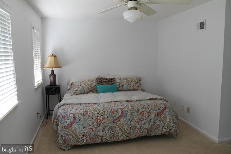 MOSBY SQUARE - Residential Lease