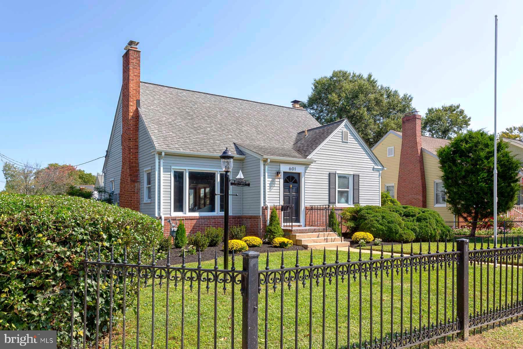 EASTPORT - Residential