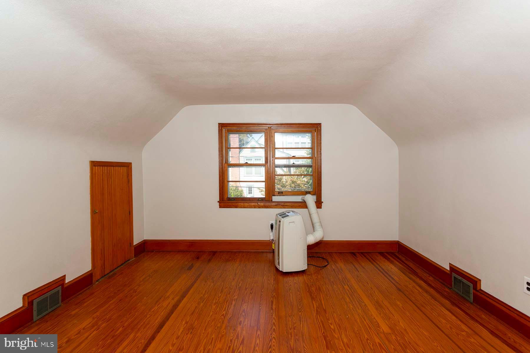 EASTPORT - Residential