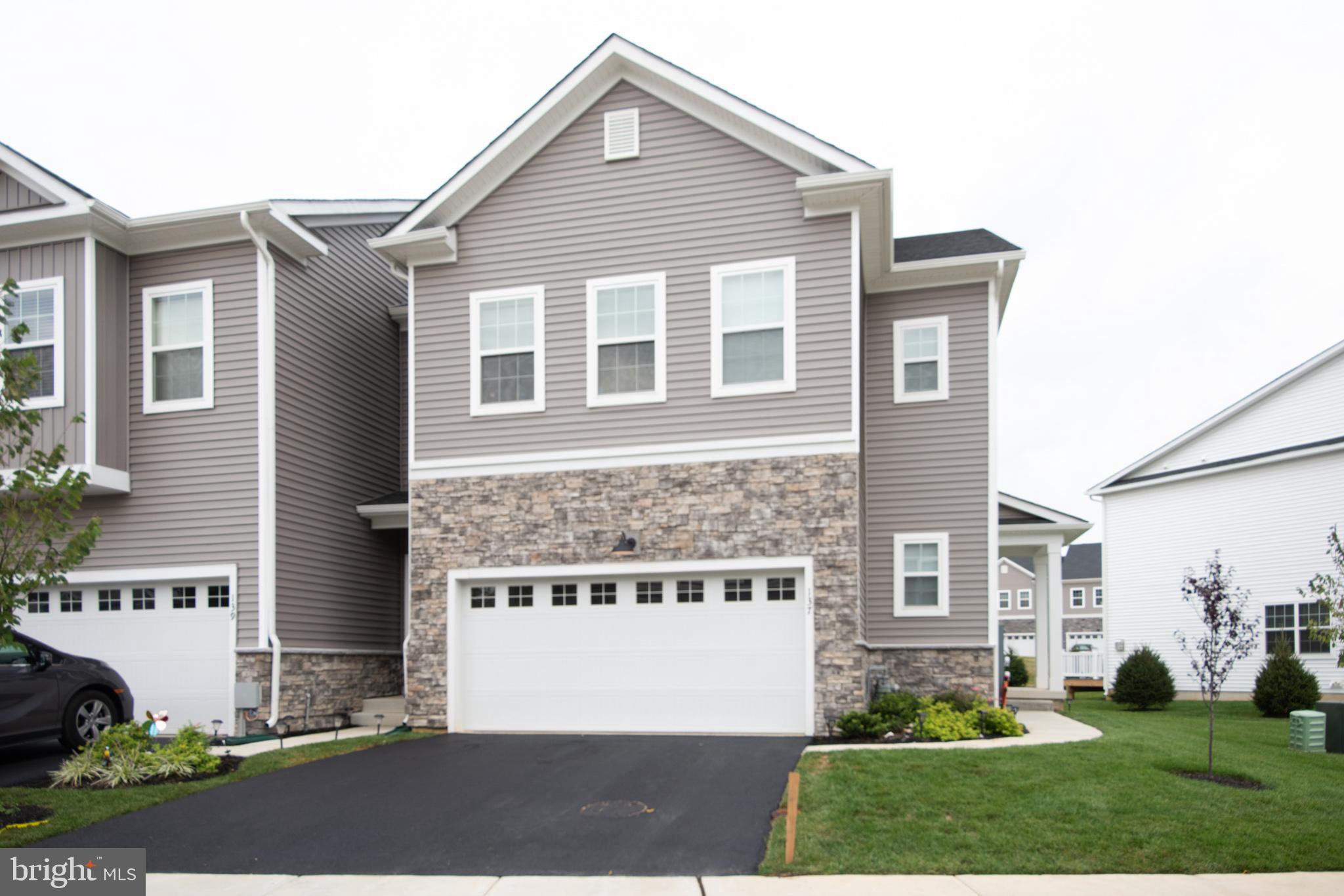 137 LIVINGSTON LANE
