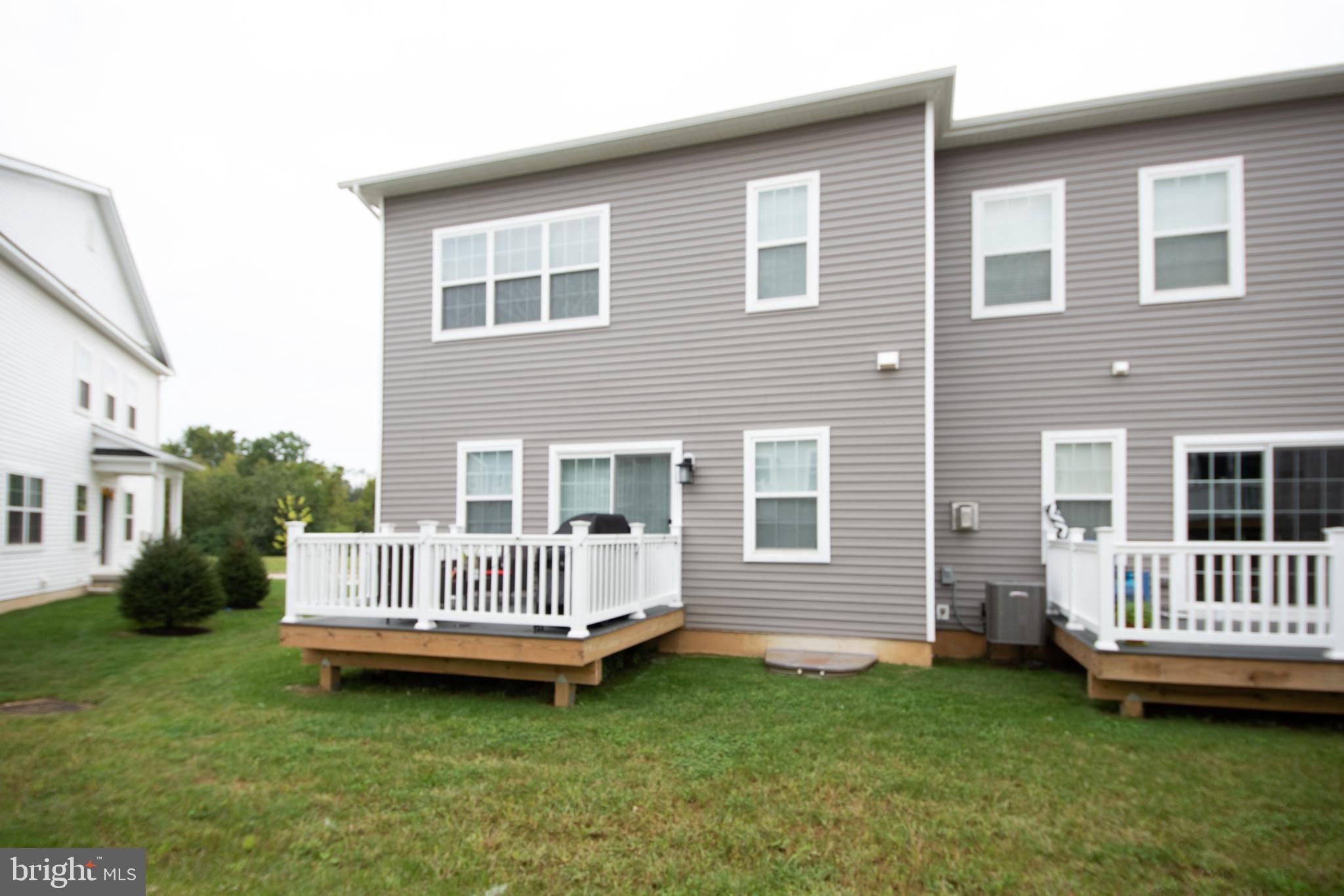 LOCHIEL FARM - Residential