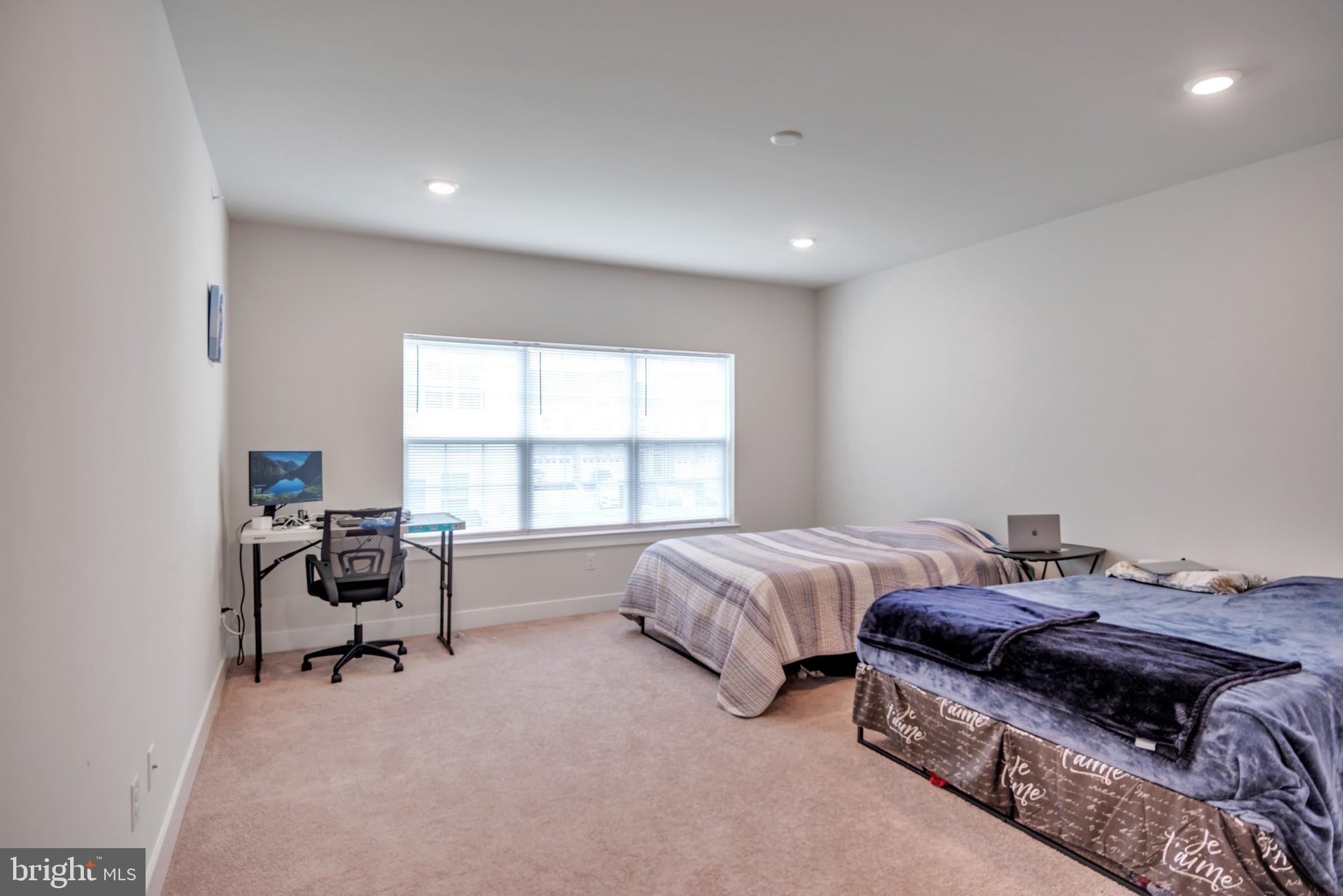 LOCHIEL FARM - Residential