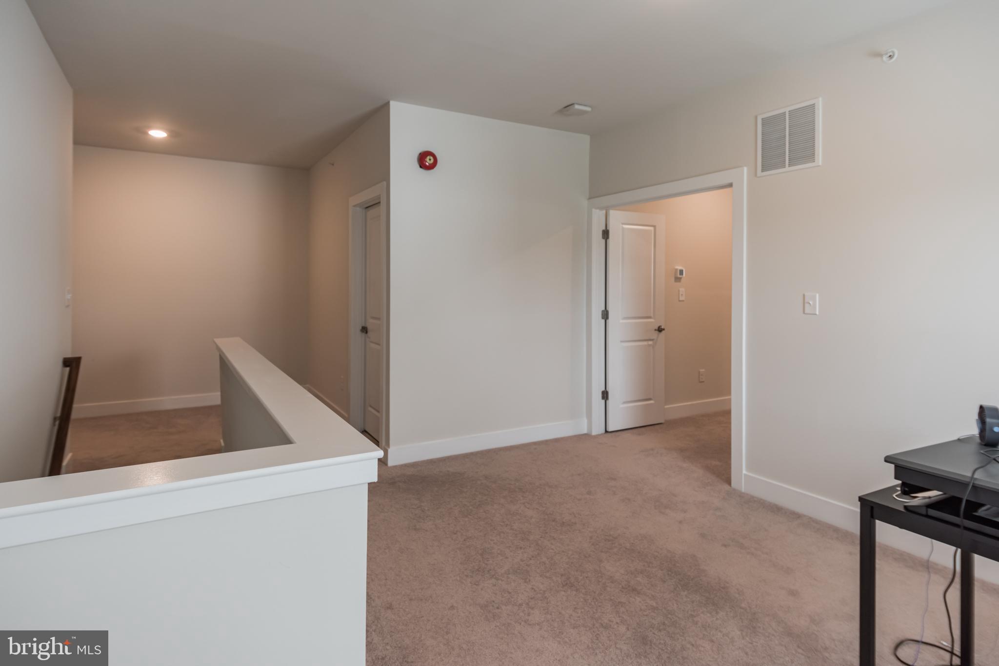 LOCHIEL FARM - Residential