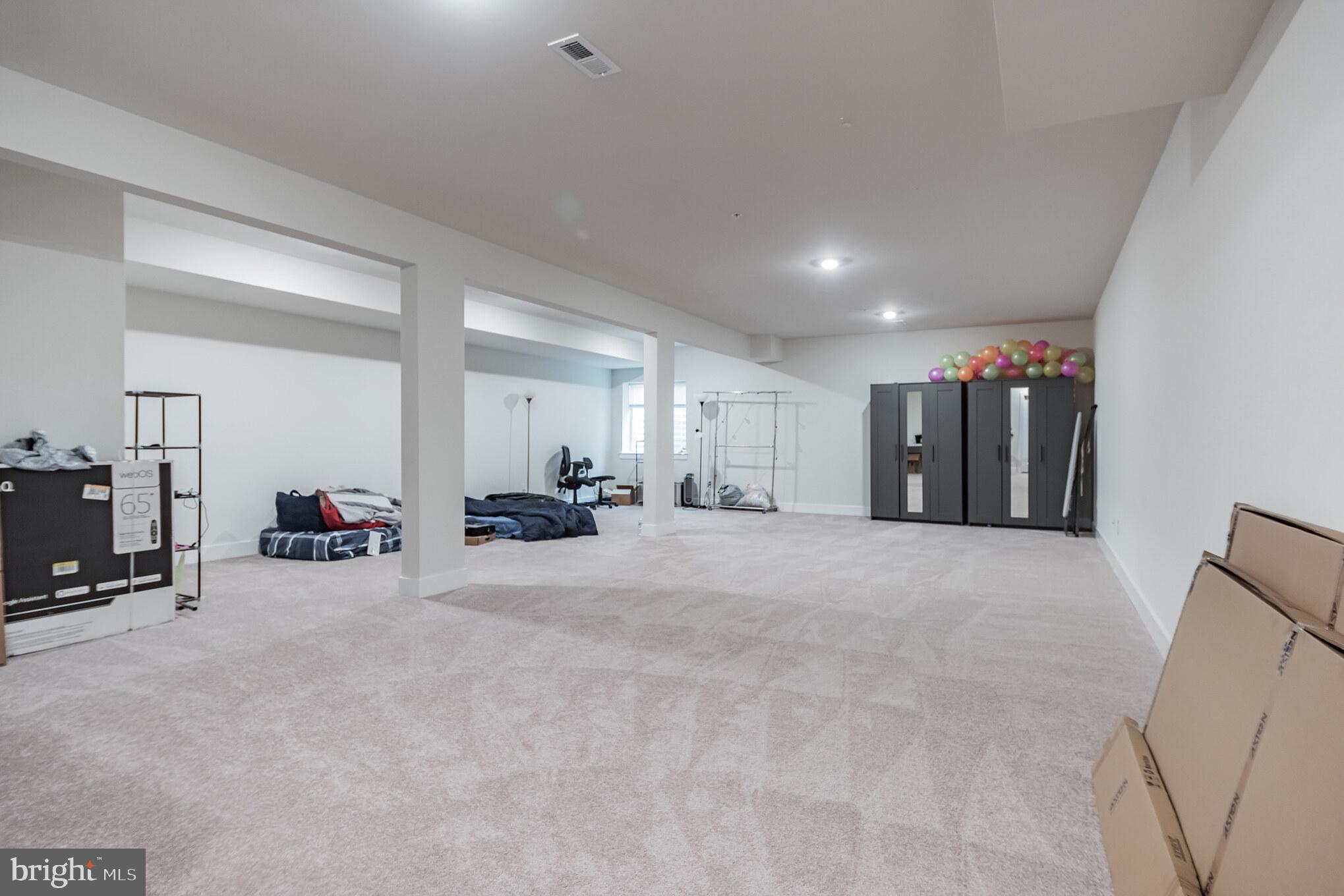 LOCHIEL FARM - Residential