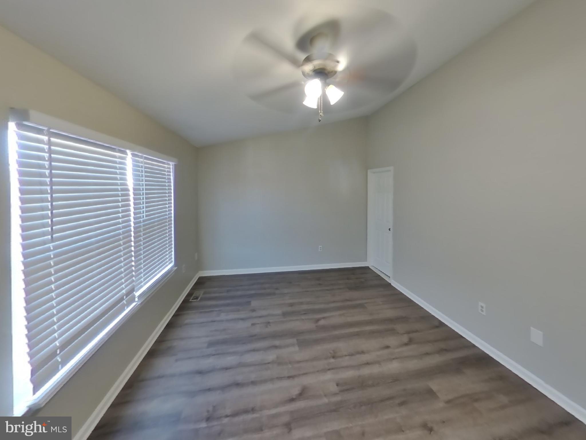 CONSTANT FRIENDSHIP - Residential Lease