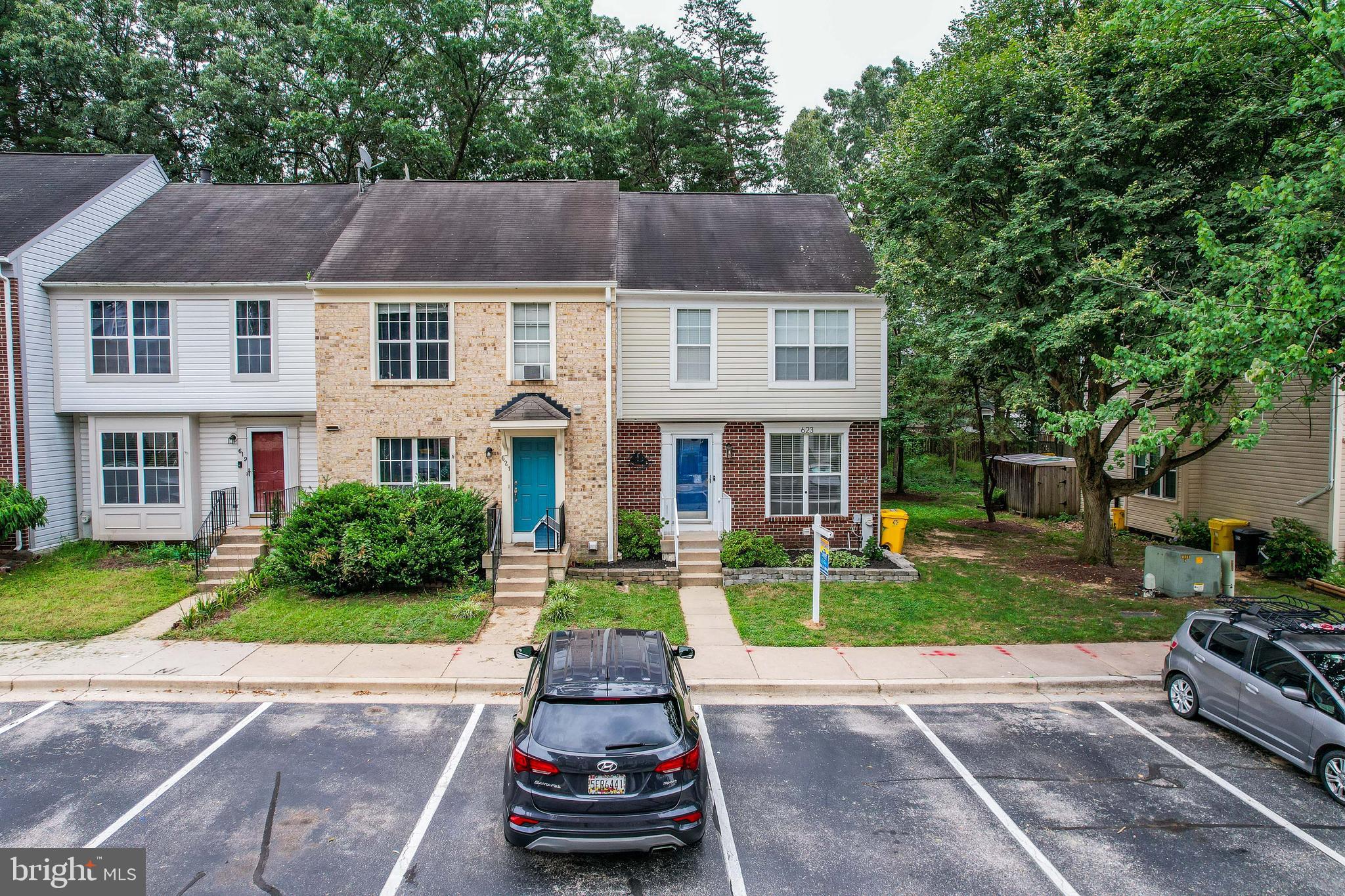 623 LIONS GATE LANE