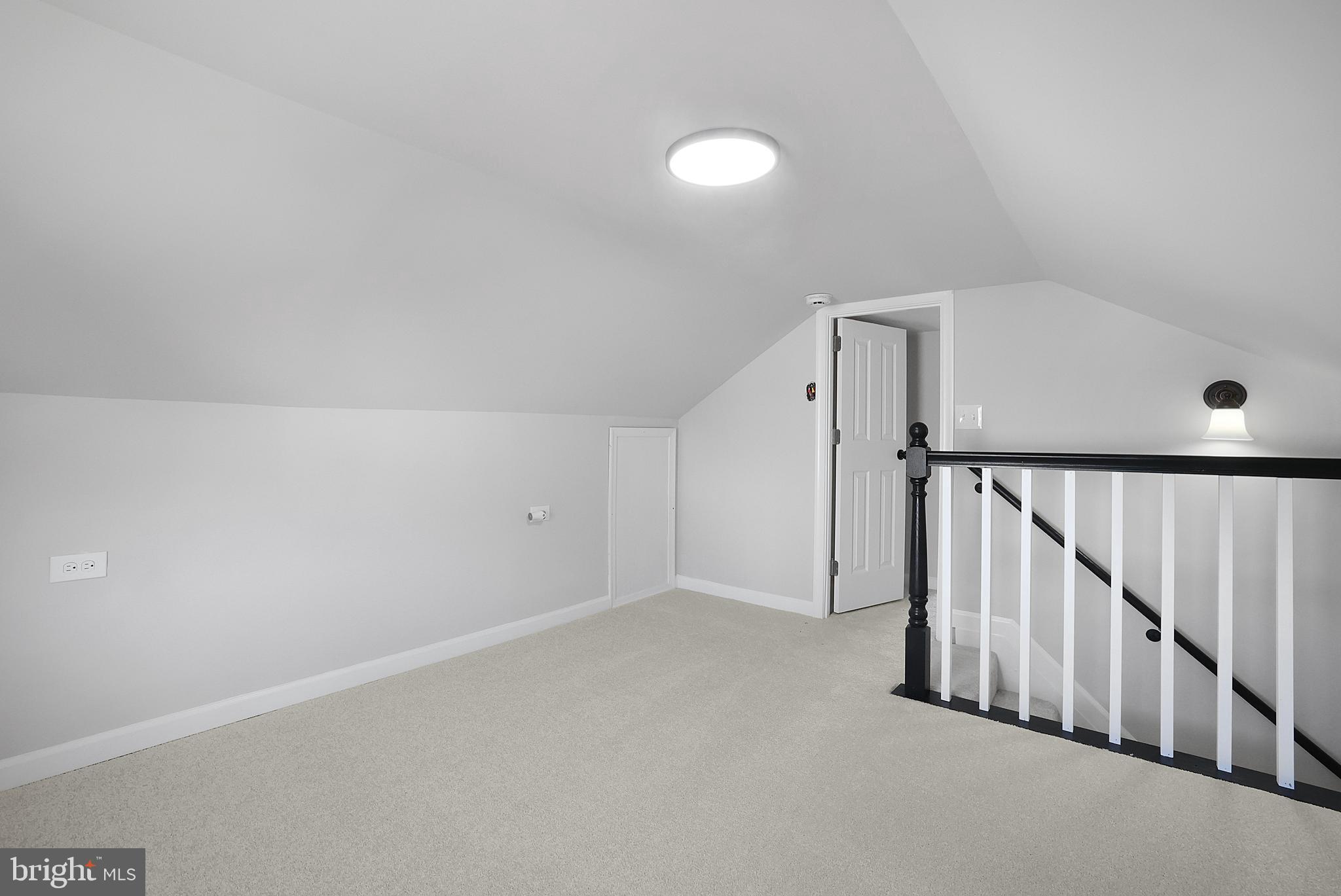 GRAY MANOR - Residential